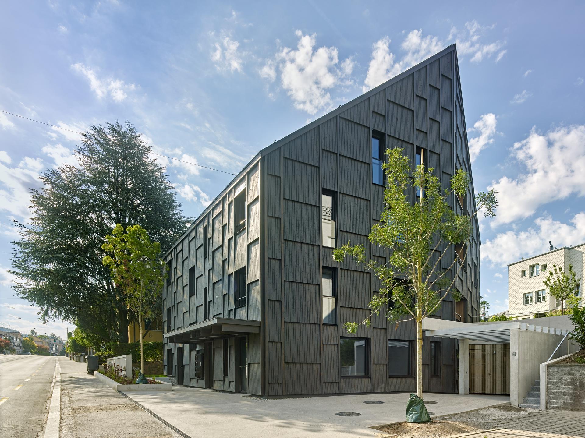 Apartment Building L329 - image 2