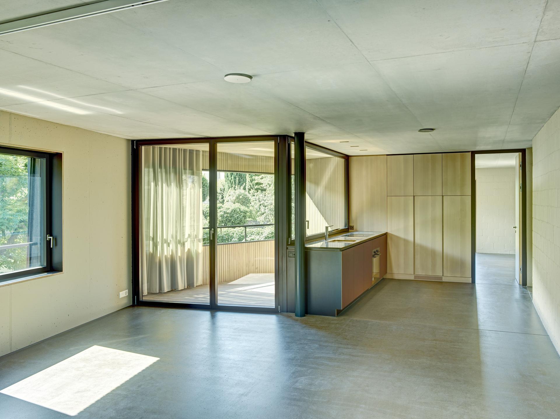 Apartment Building L329 - image 6