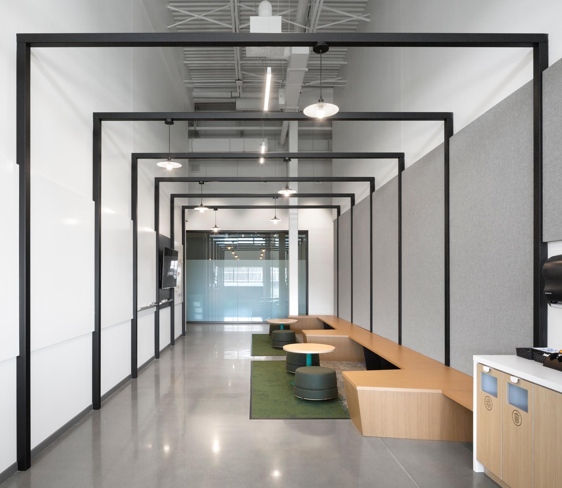 La Maison Simons - image 13