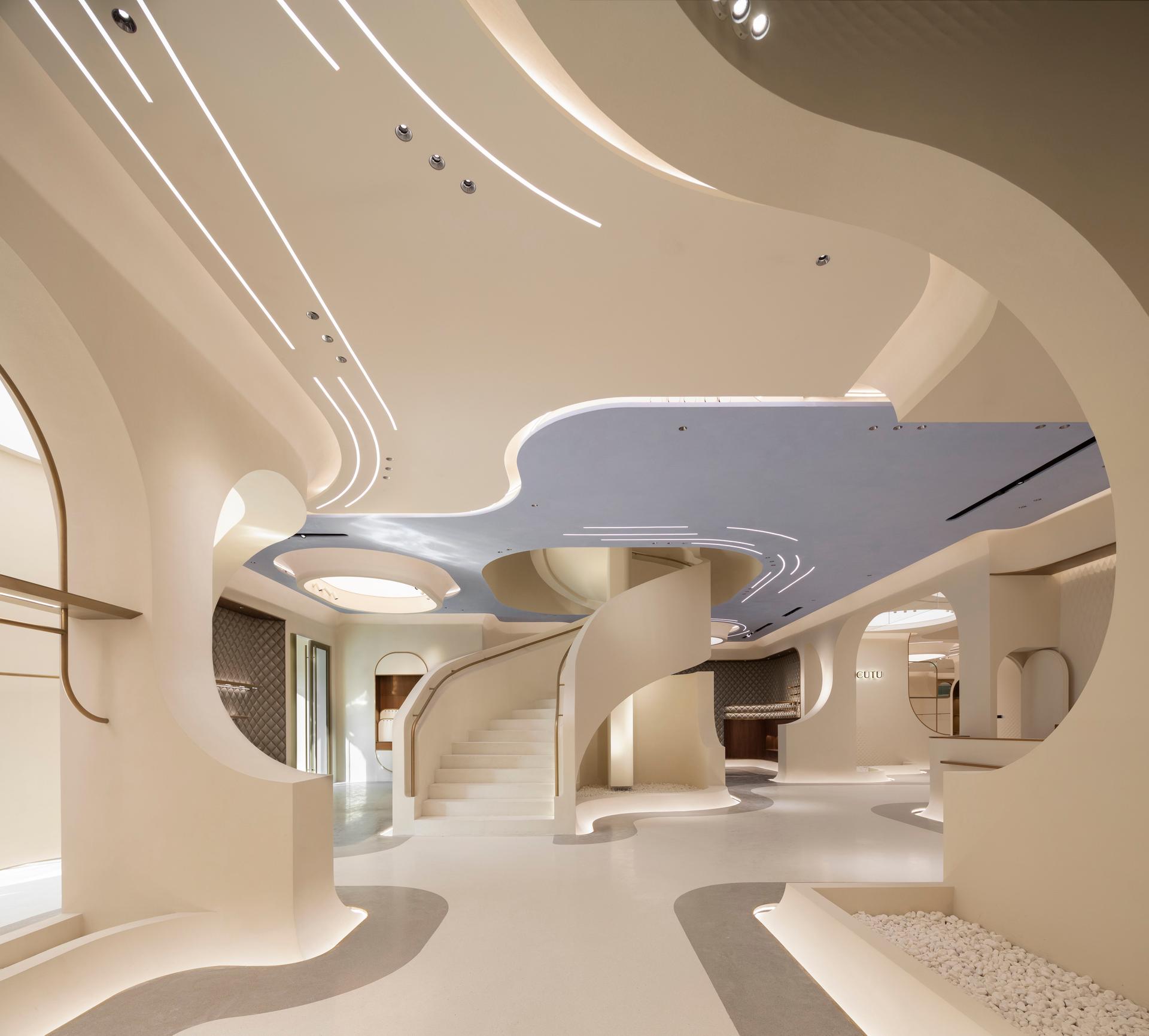 VICUTU Concept Flagship Store - image 8