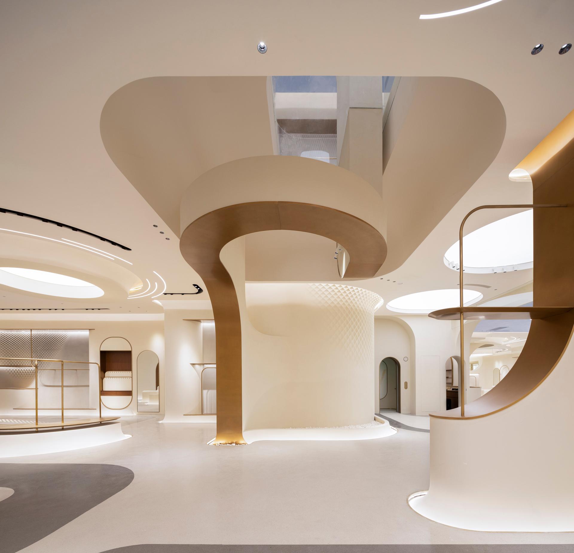 VICUTU Concept Flagship Store - image 10