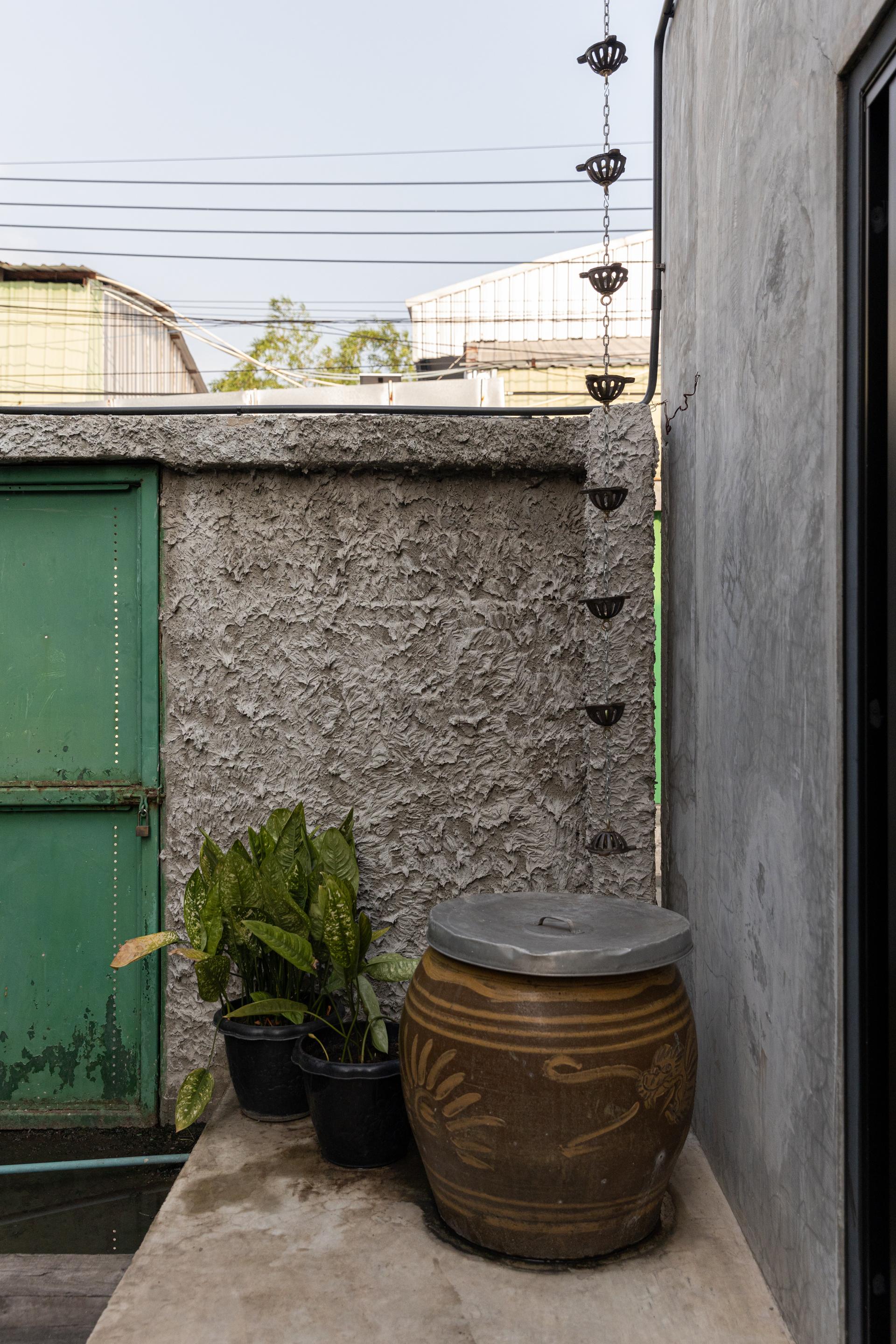 Weng's Factory Co-Working Space - image 12