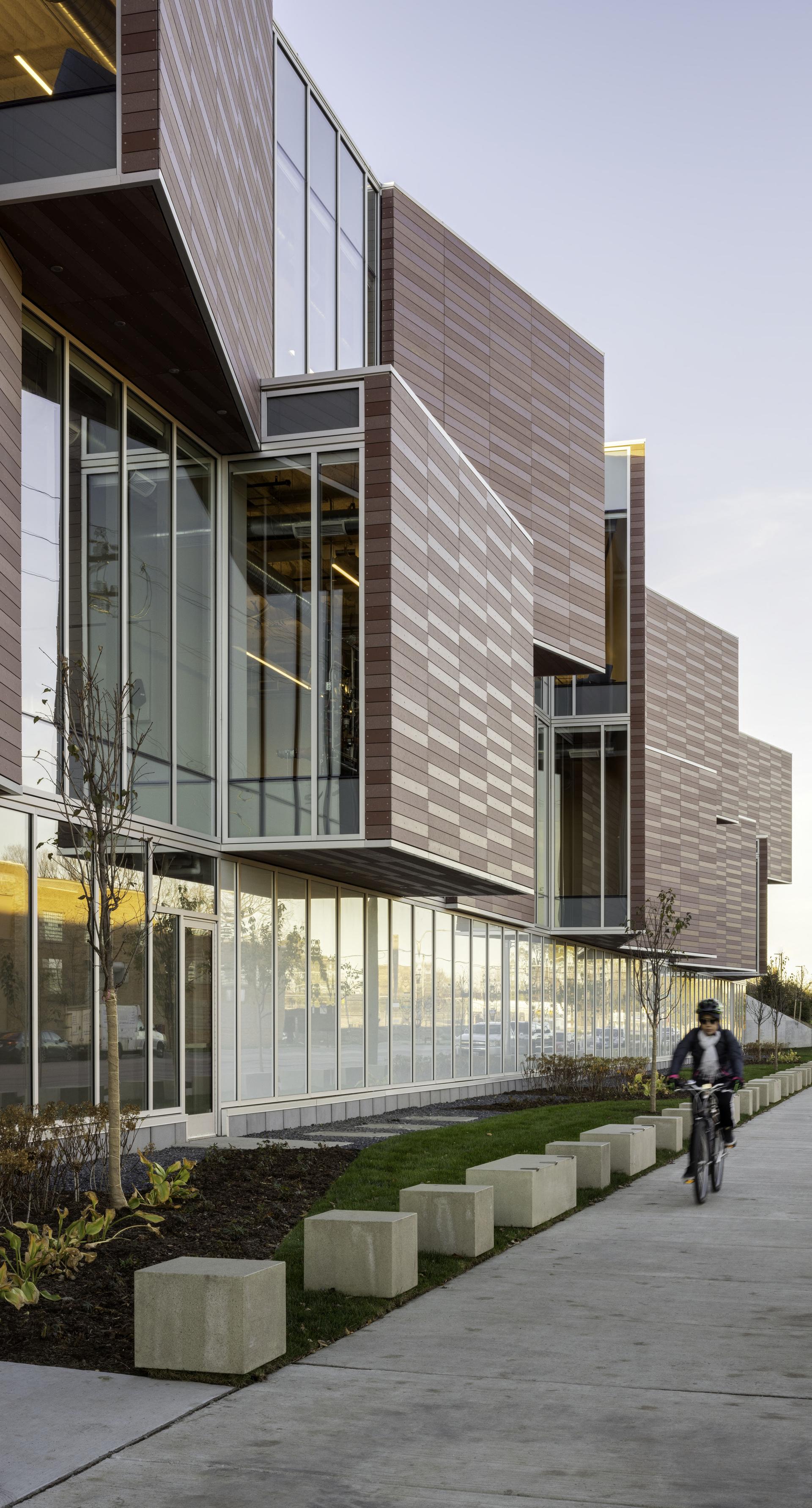 Chicago Joint Public Safety Training Center - image 2