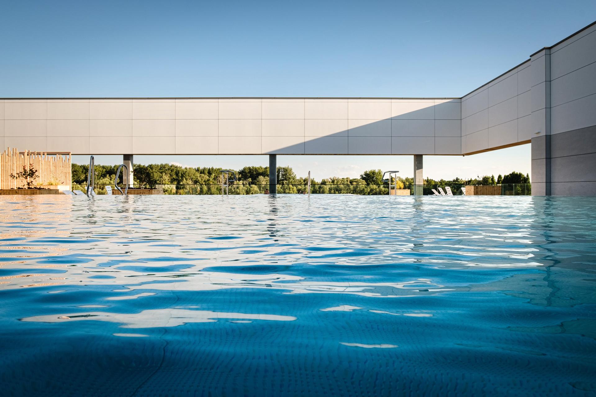 Sports centre Sportoase Groot Schijn, Deurne Belgium - image 5