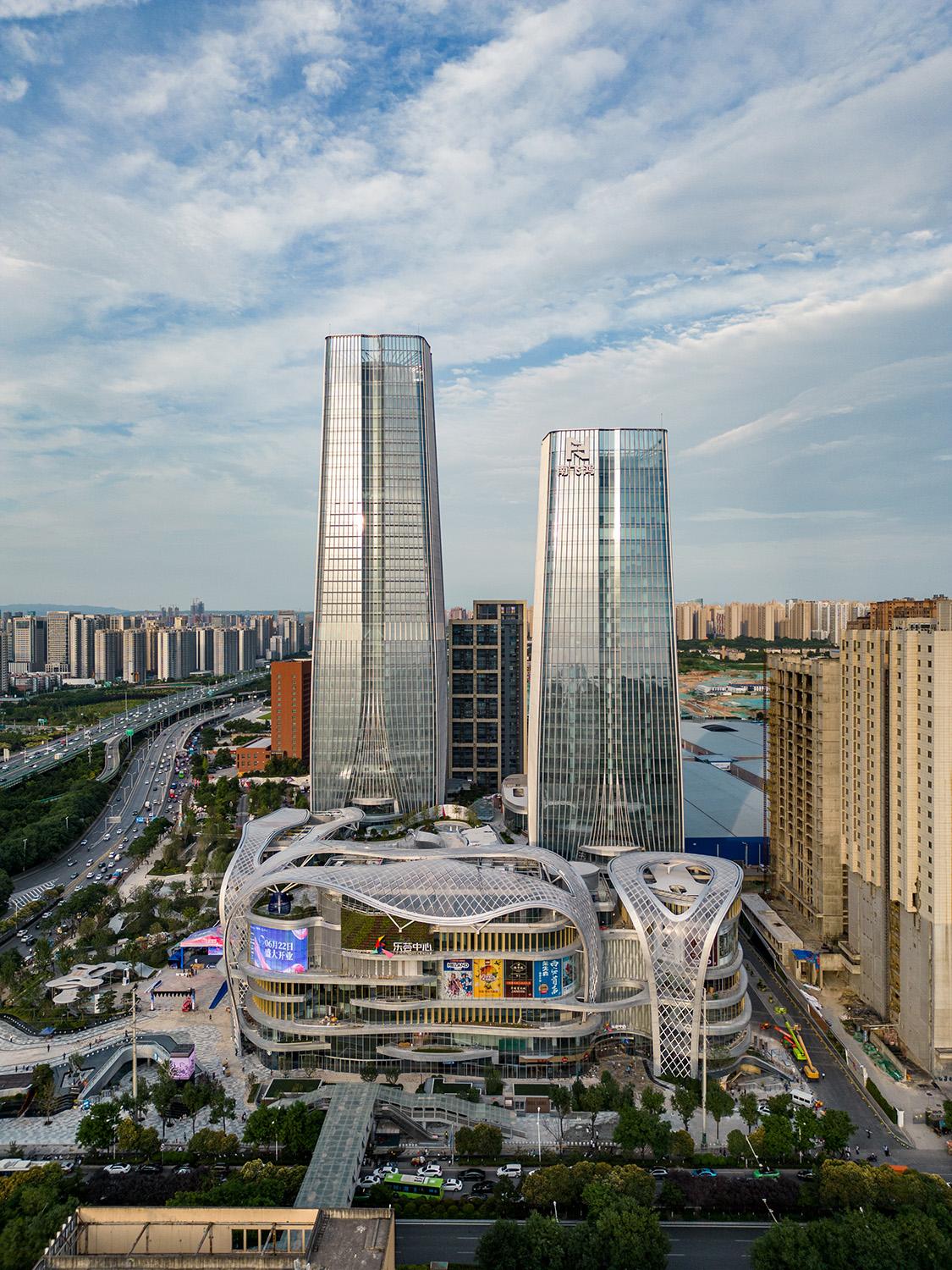 Aedas-Designed Xi’an Lovi Center - image 2