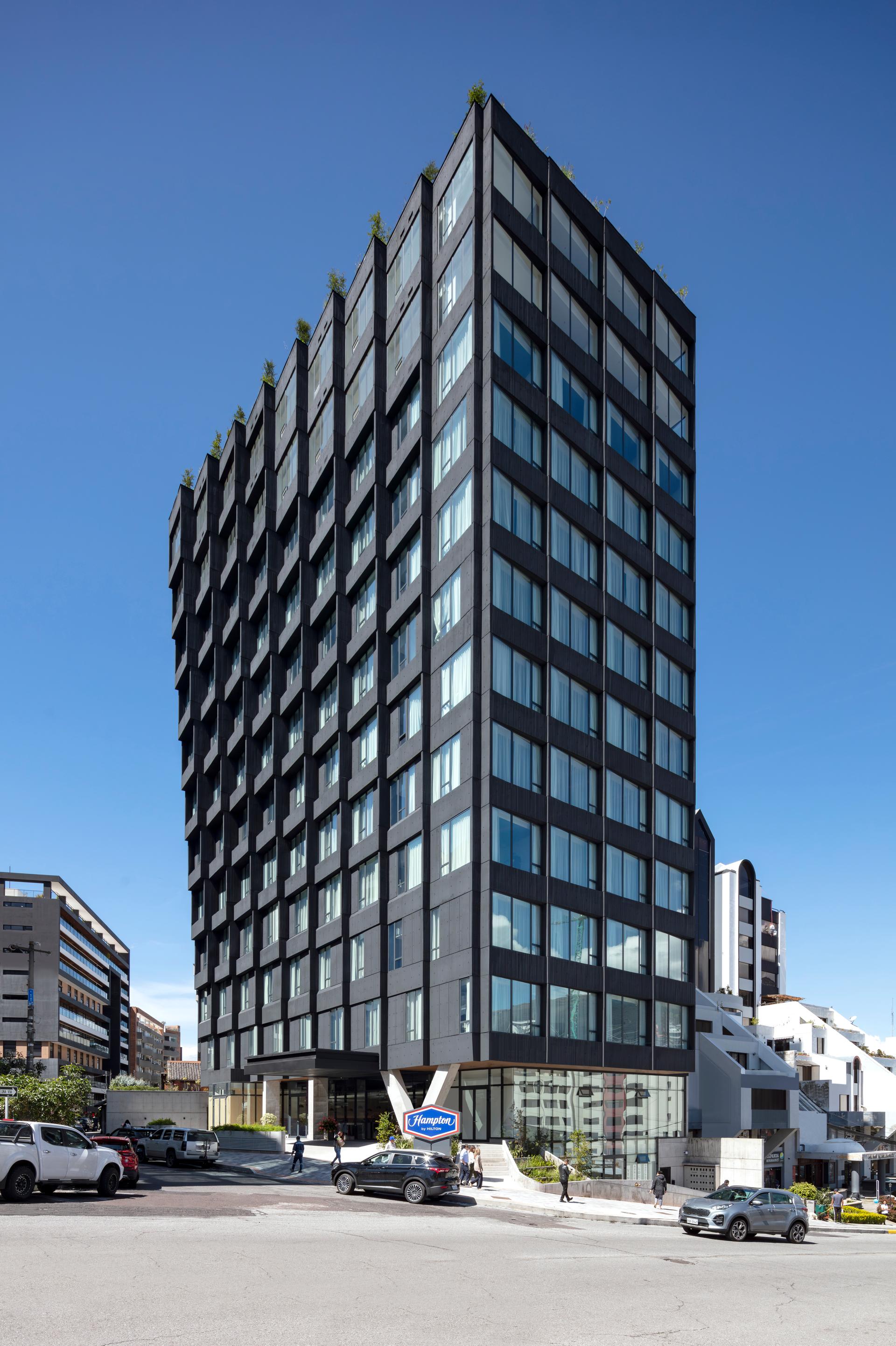 Hampton by Hilton Carolina Park & Zenith Penthouse Suites - image 6