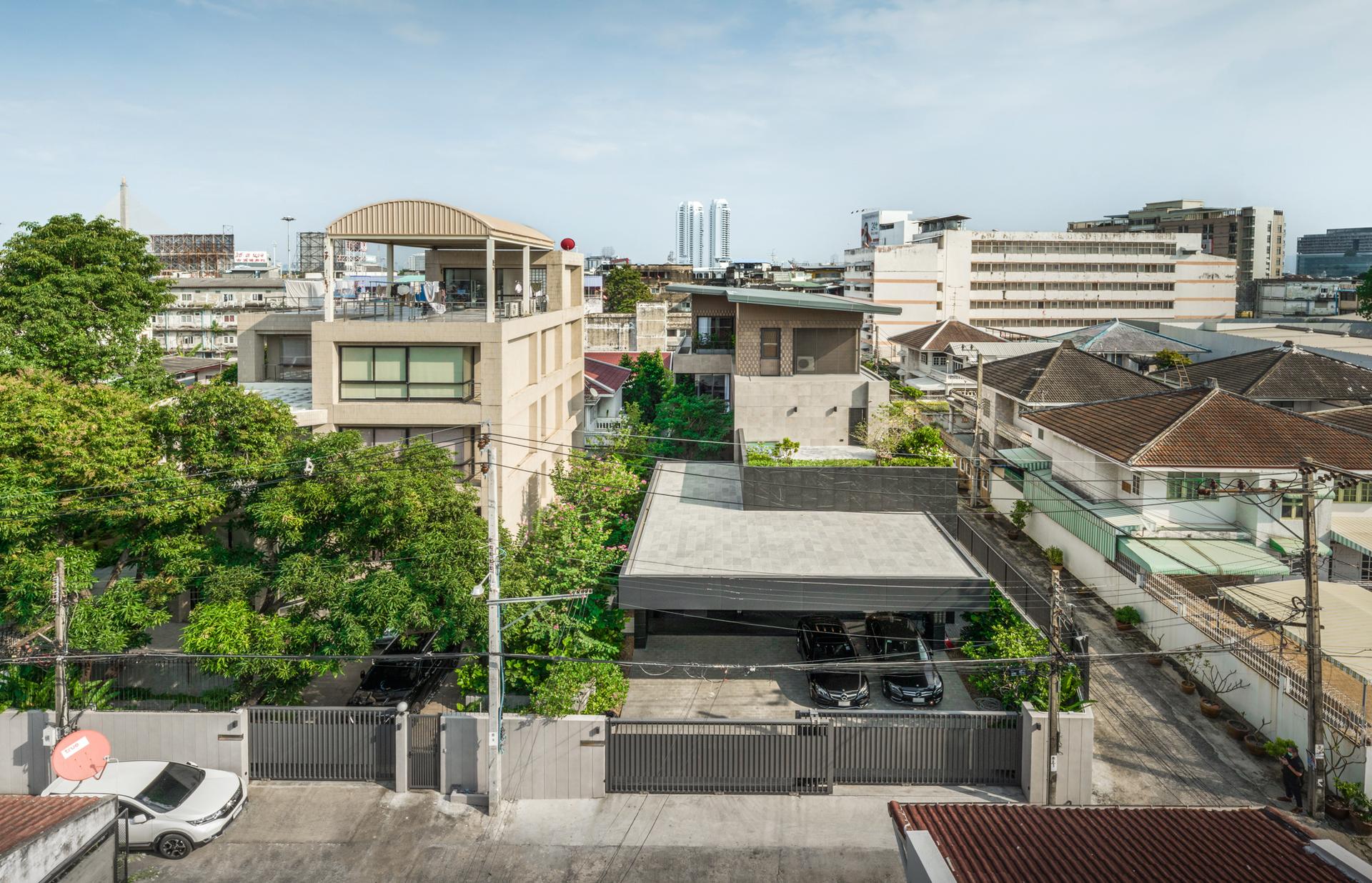 Monow House - image 3