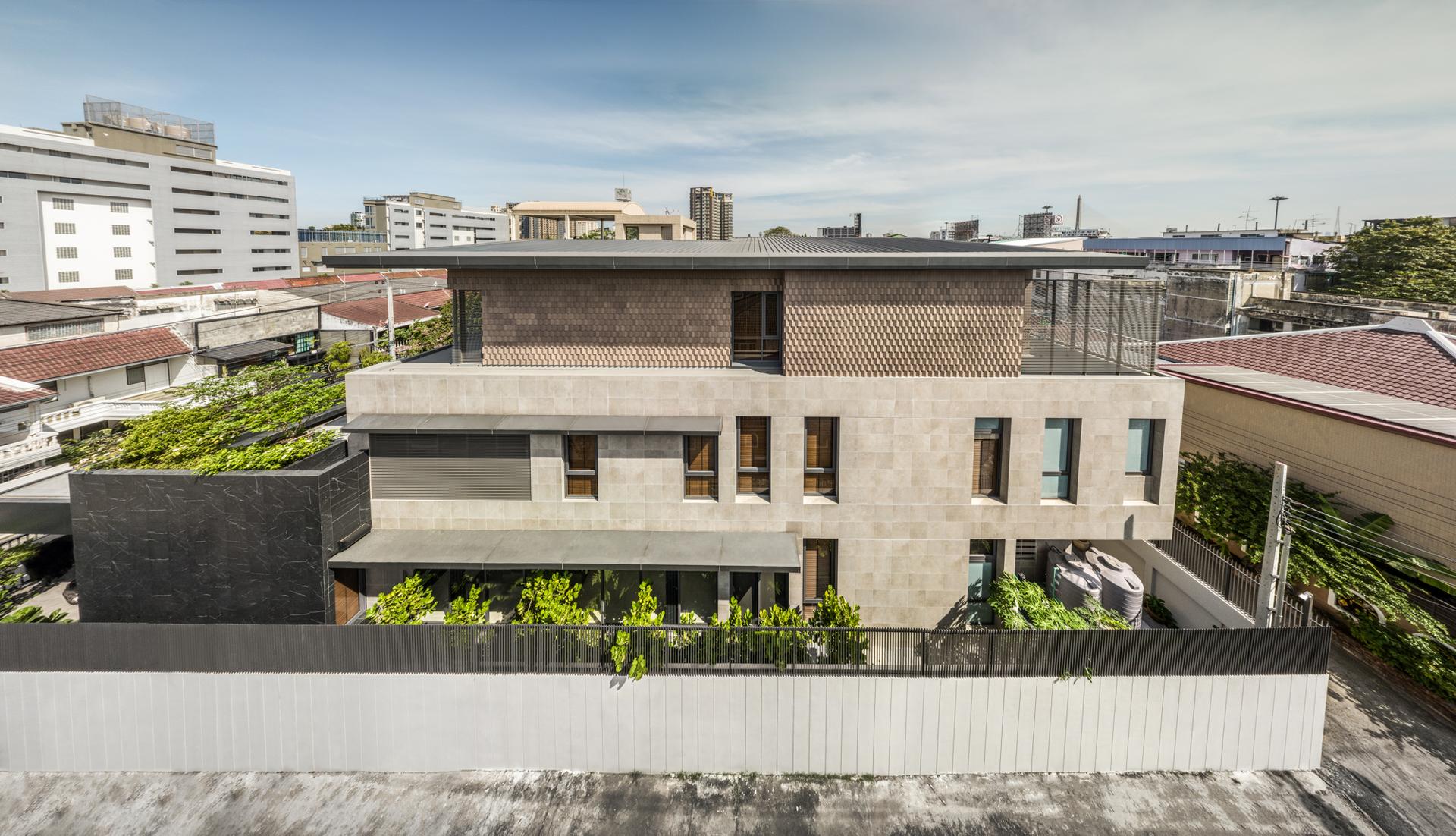 Monow House - image 8