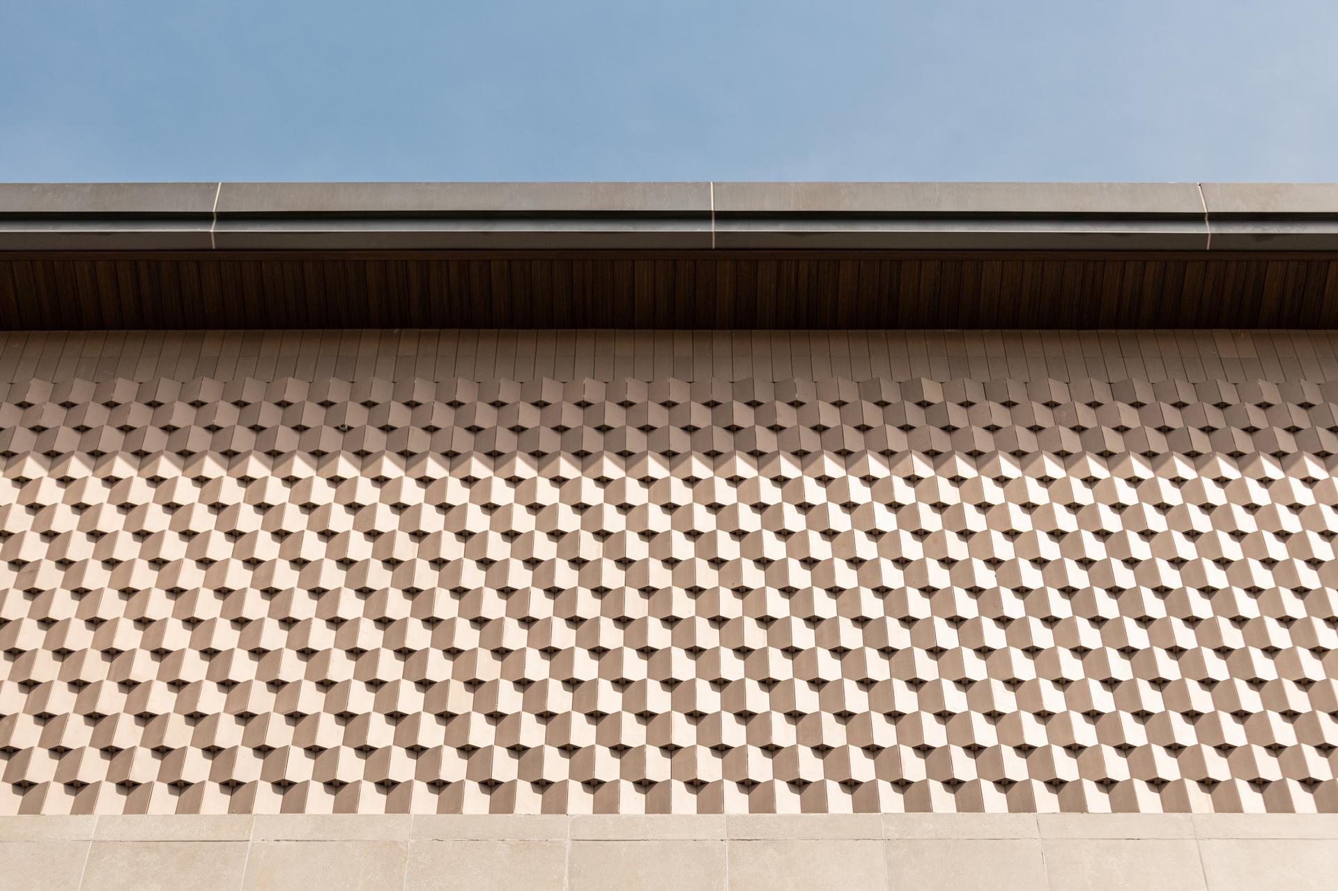 Monow House - image 10