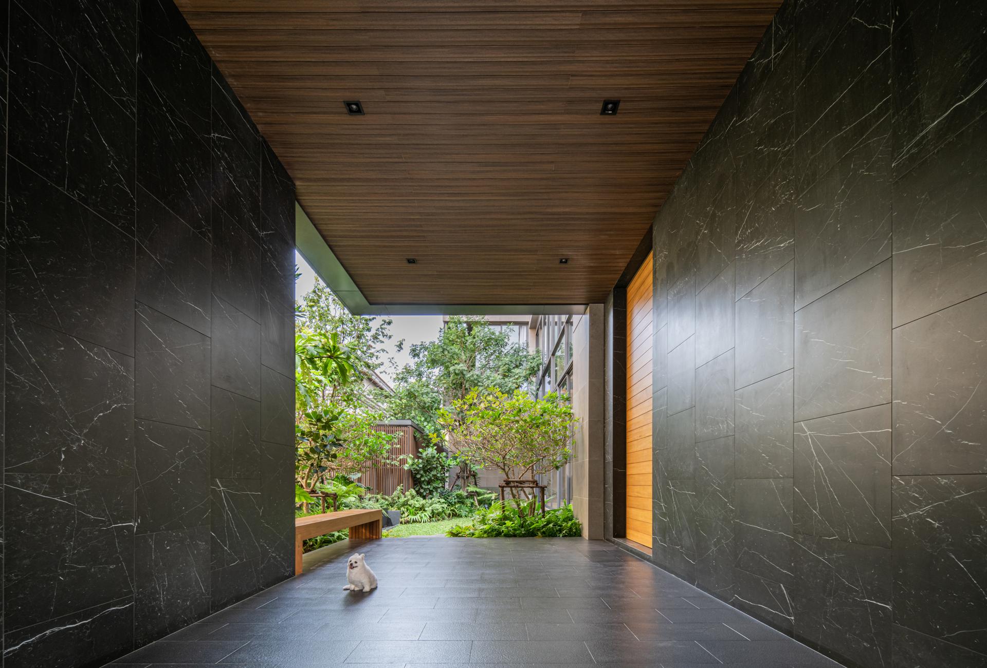 Monow House - image 18