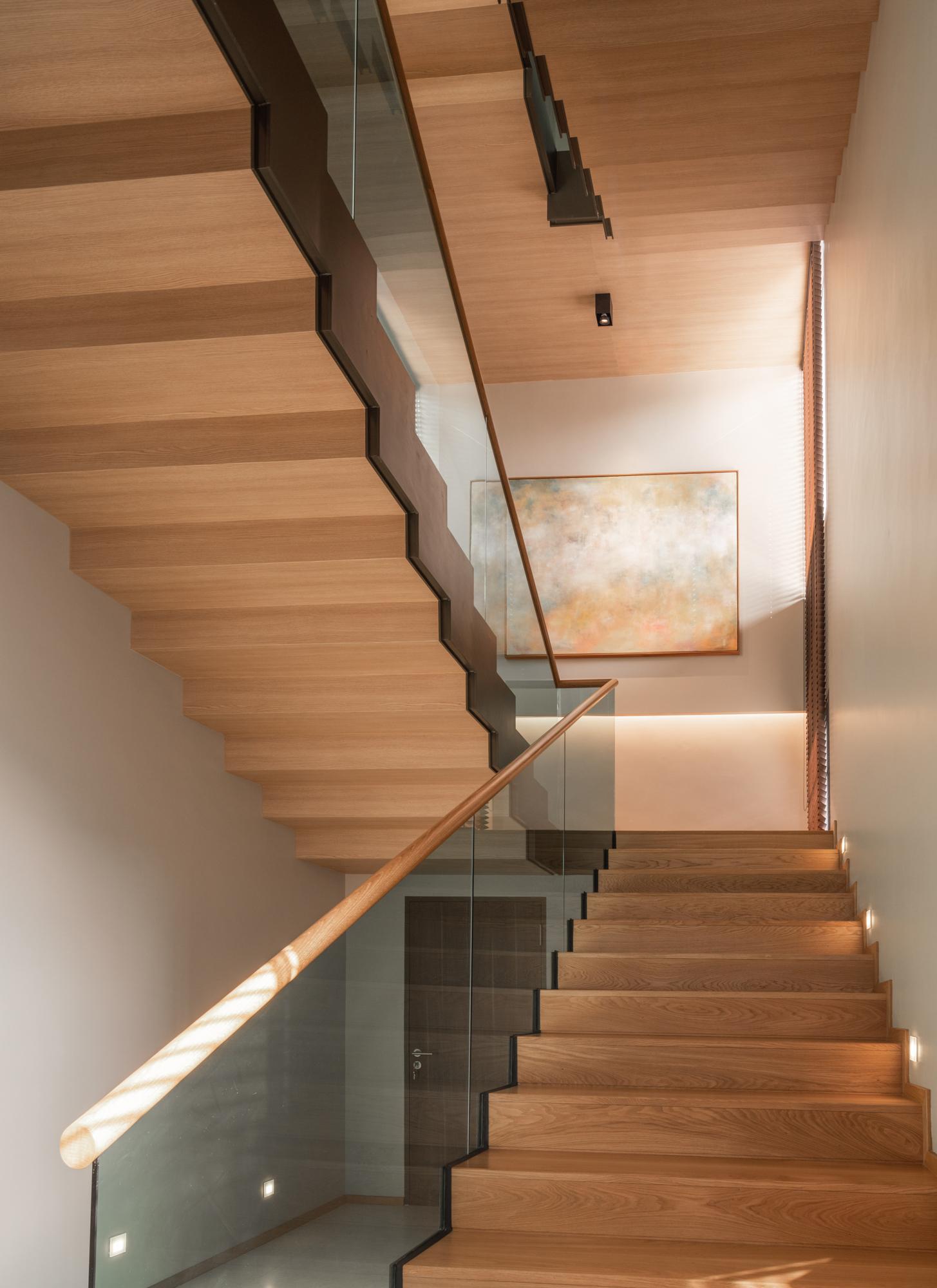 Monow House - image 28