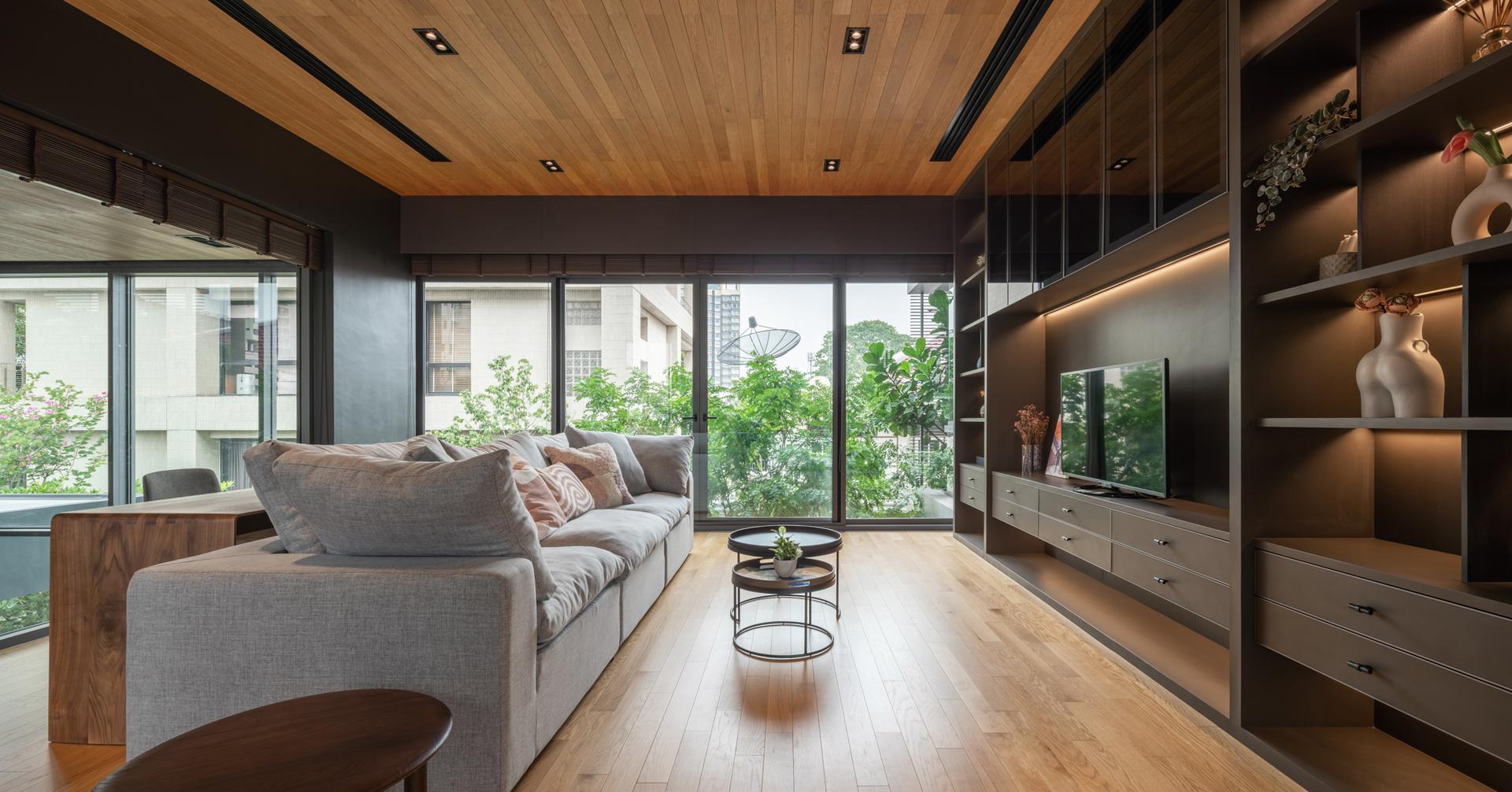 Monow House - image 29