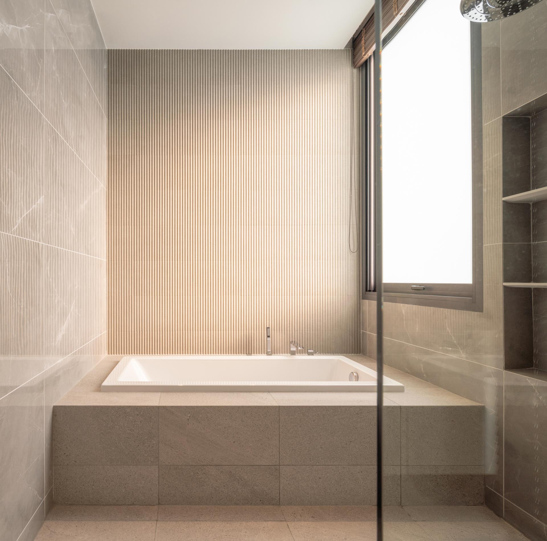 Monow House - image 42