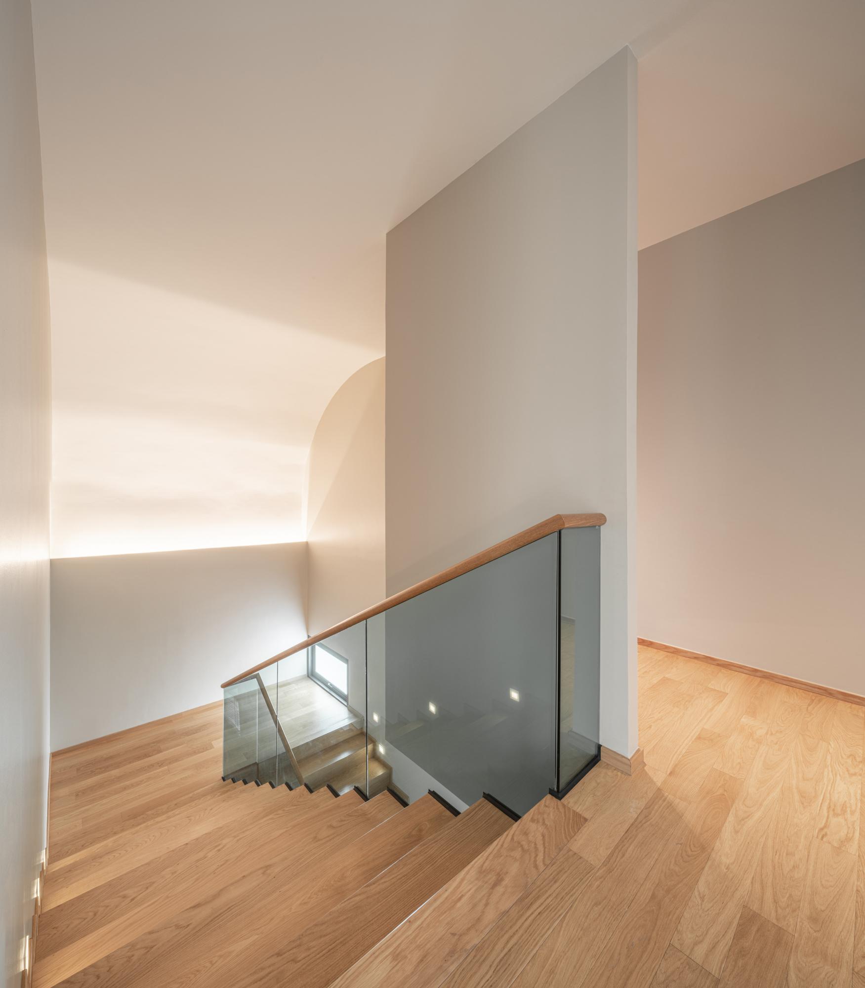 Monow House - image 44