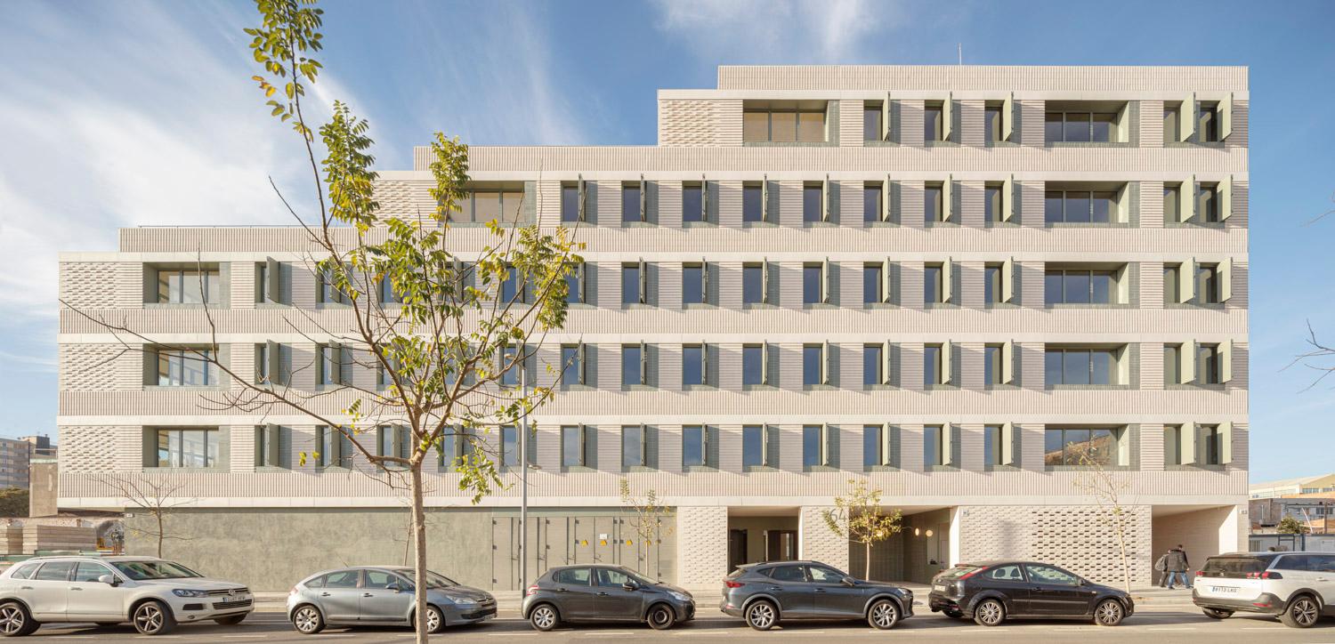 L'Hospitalet Housing - image 2