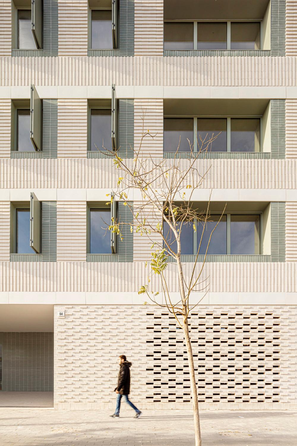 L'Hospitalet Housing - image 4