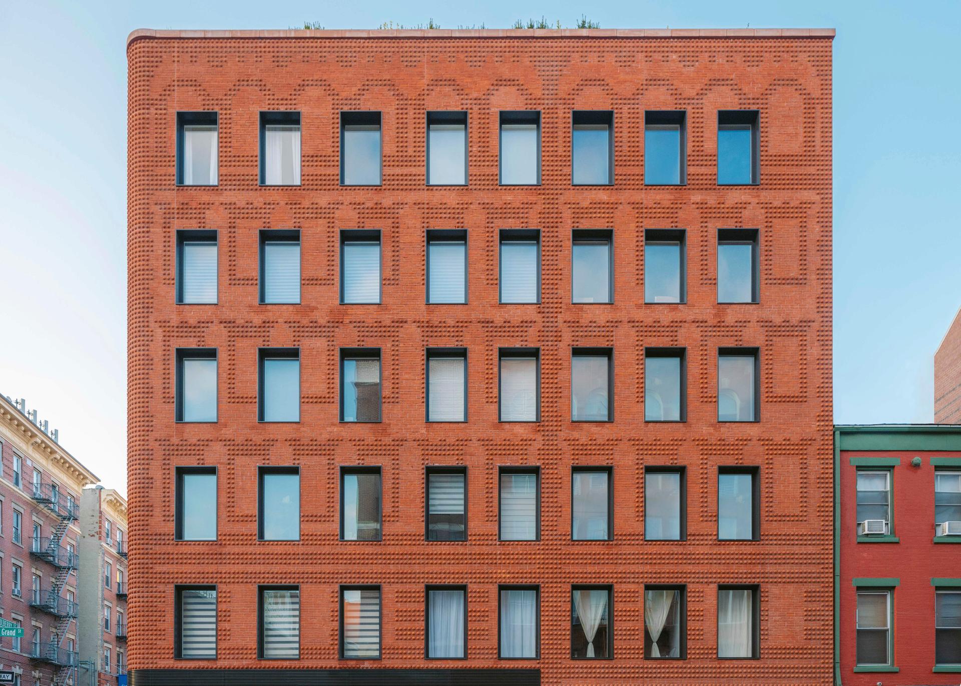 The Grand Mulberry - image 4