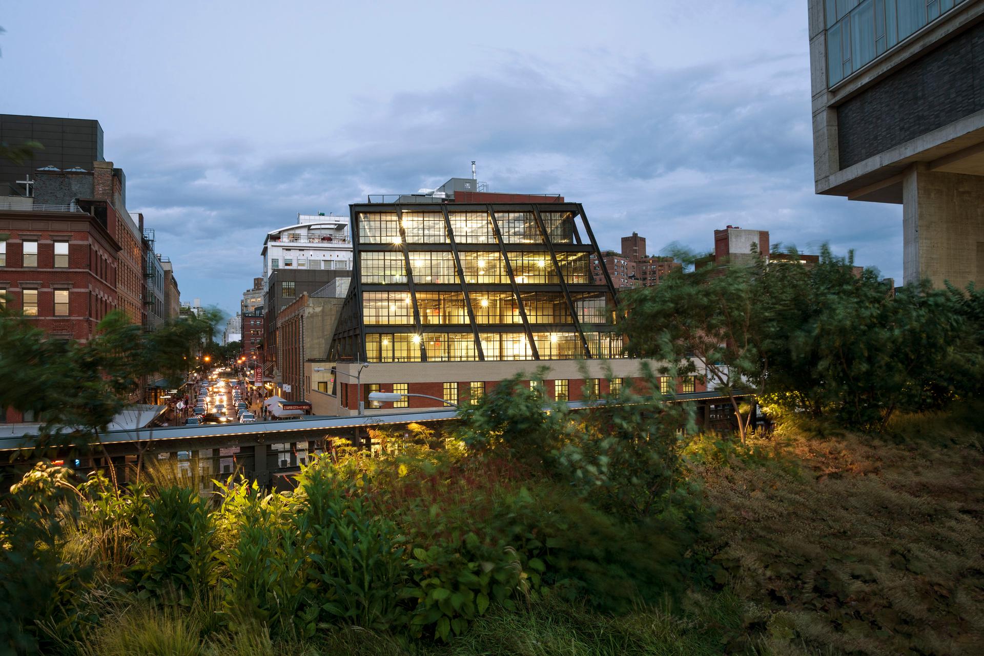 837 Washington - image 4