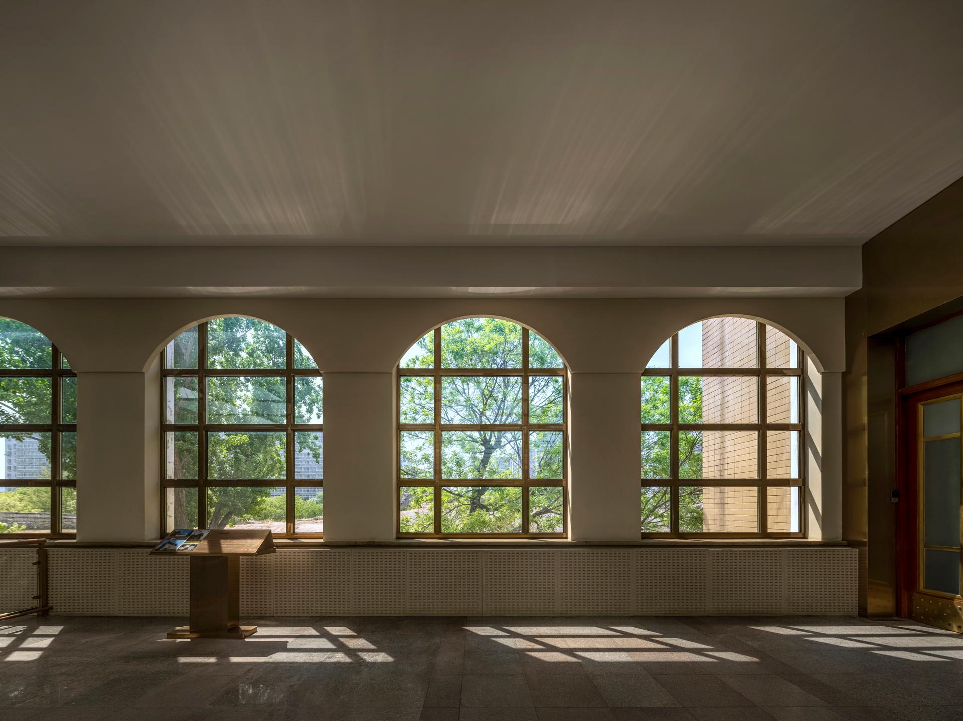 The Interior Renovation of Beijing Railway Station - image 15
