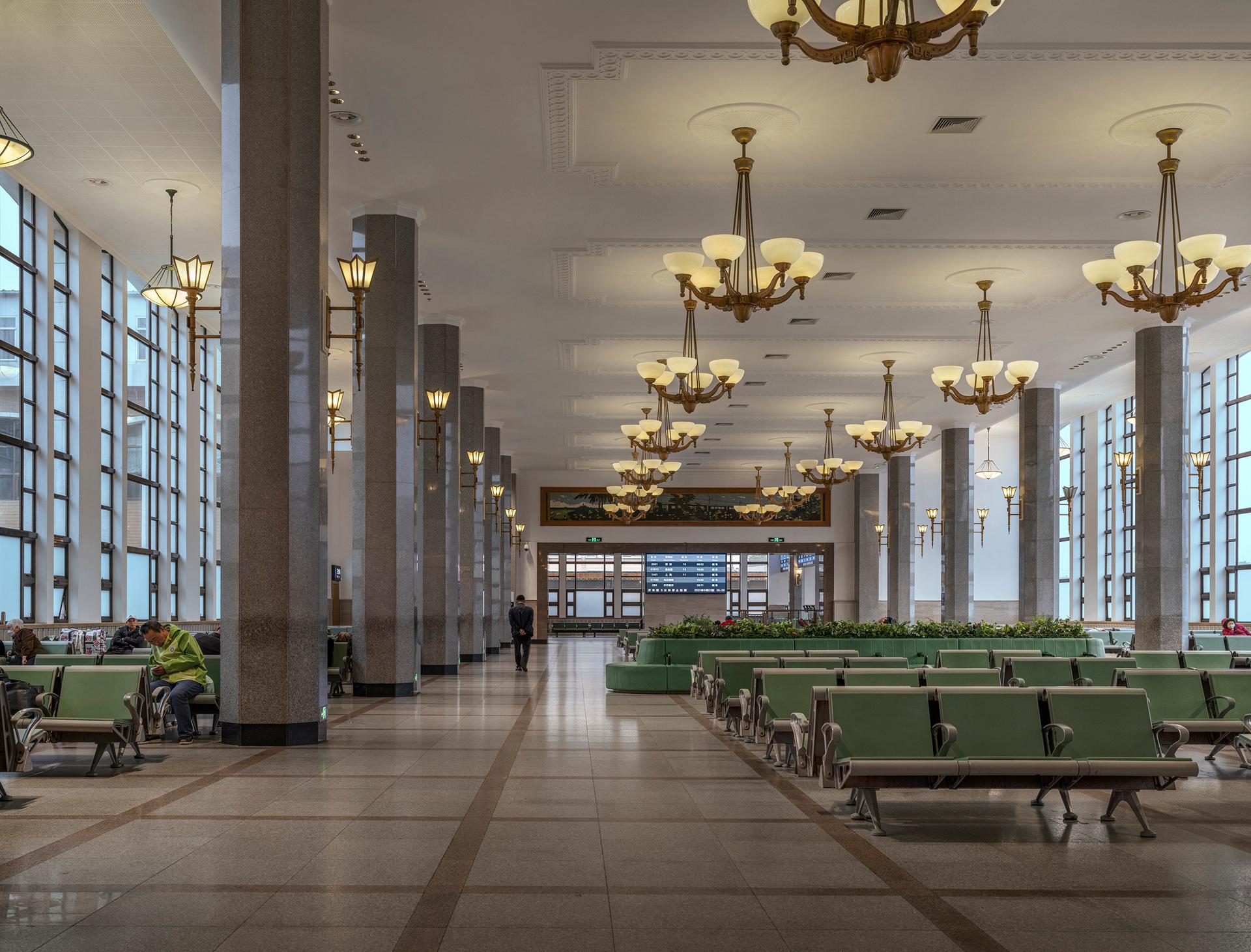 The Interior Renovation of Beijing Railway Station - image 16