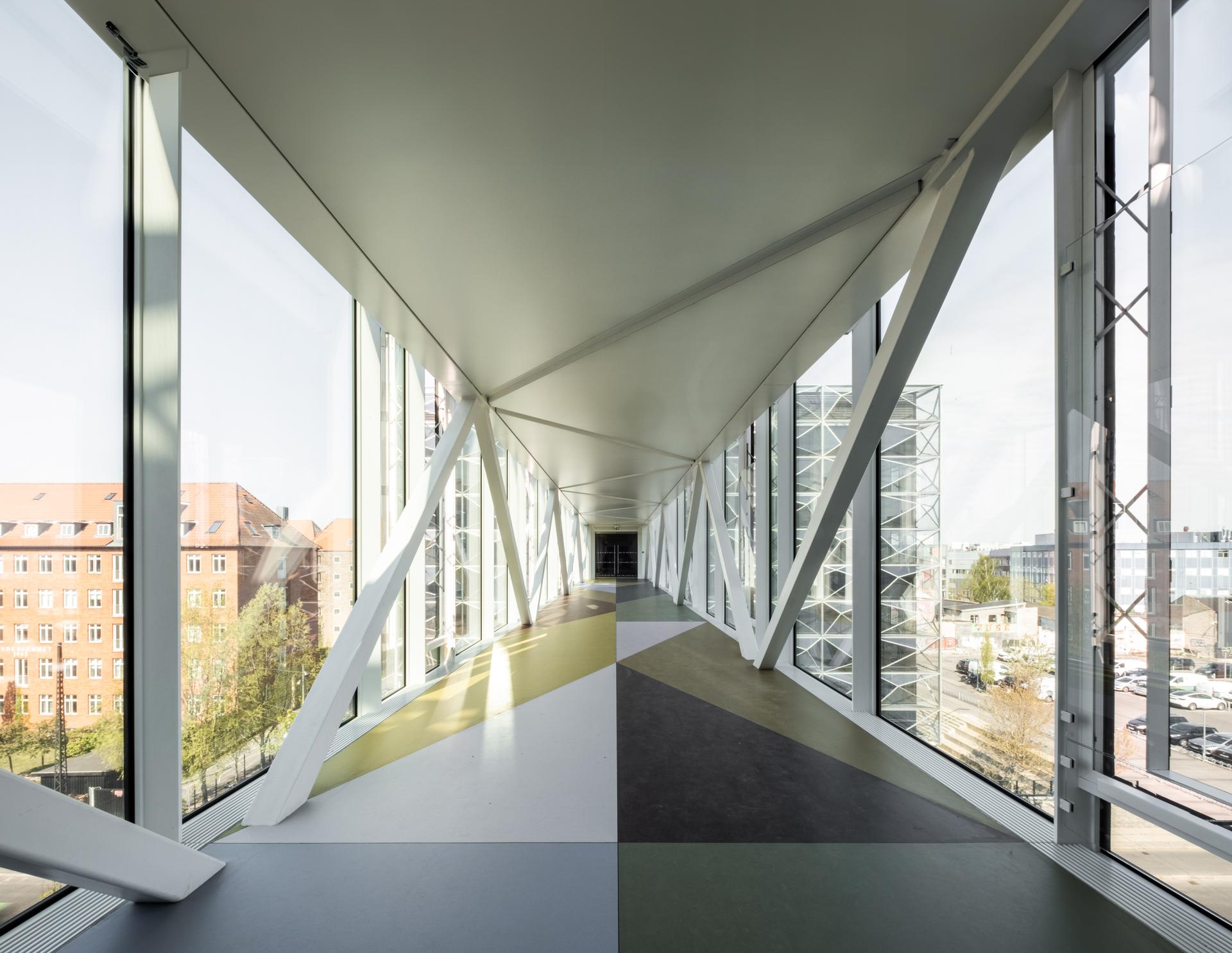 Niels Bohr Building - image 8