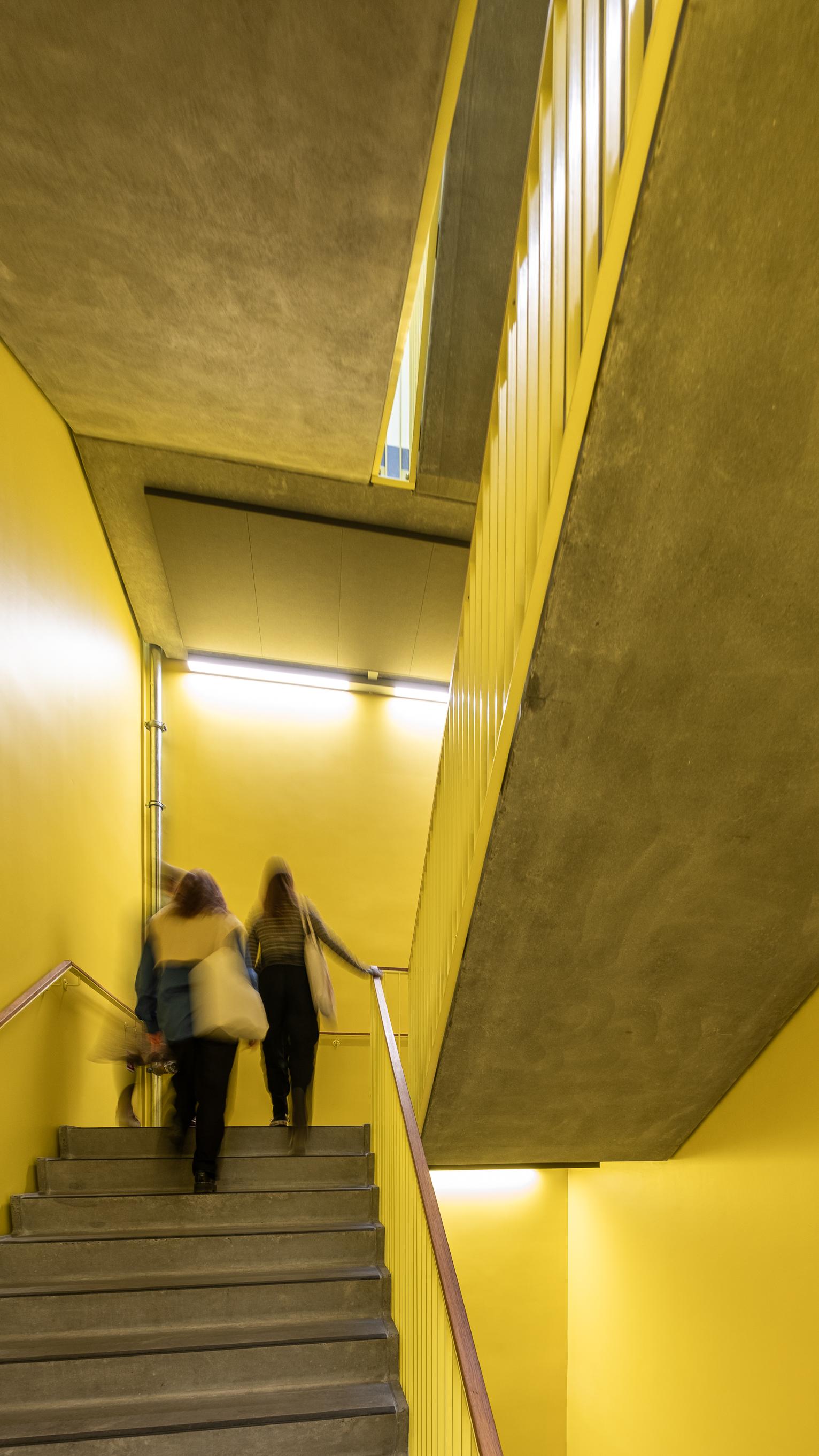 Niels Bohr Building - image 19