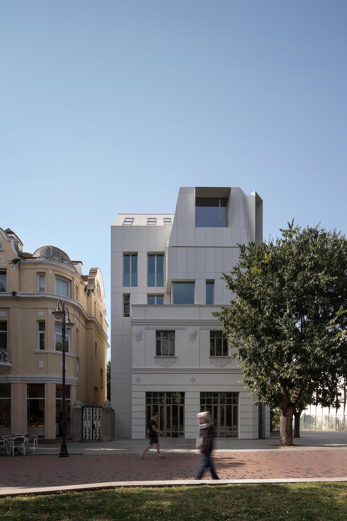 LH - image 8
