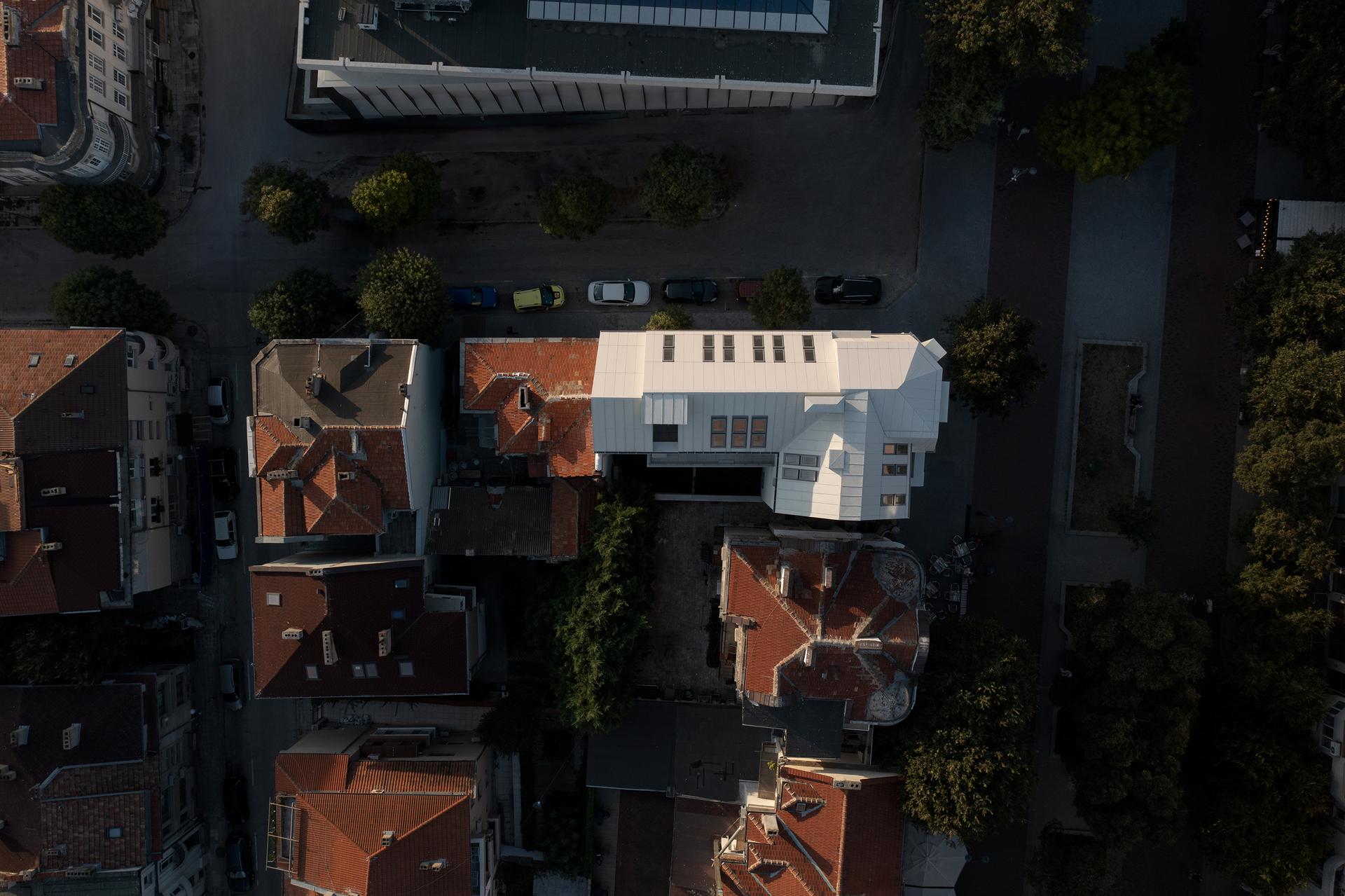 LH - image 9