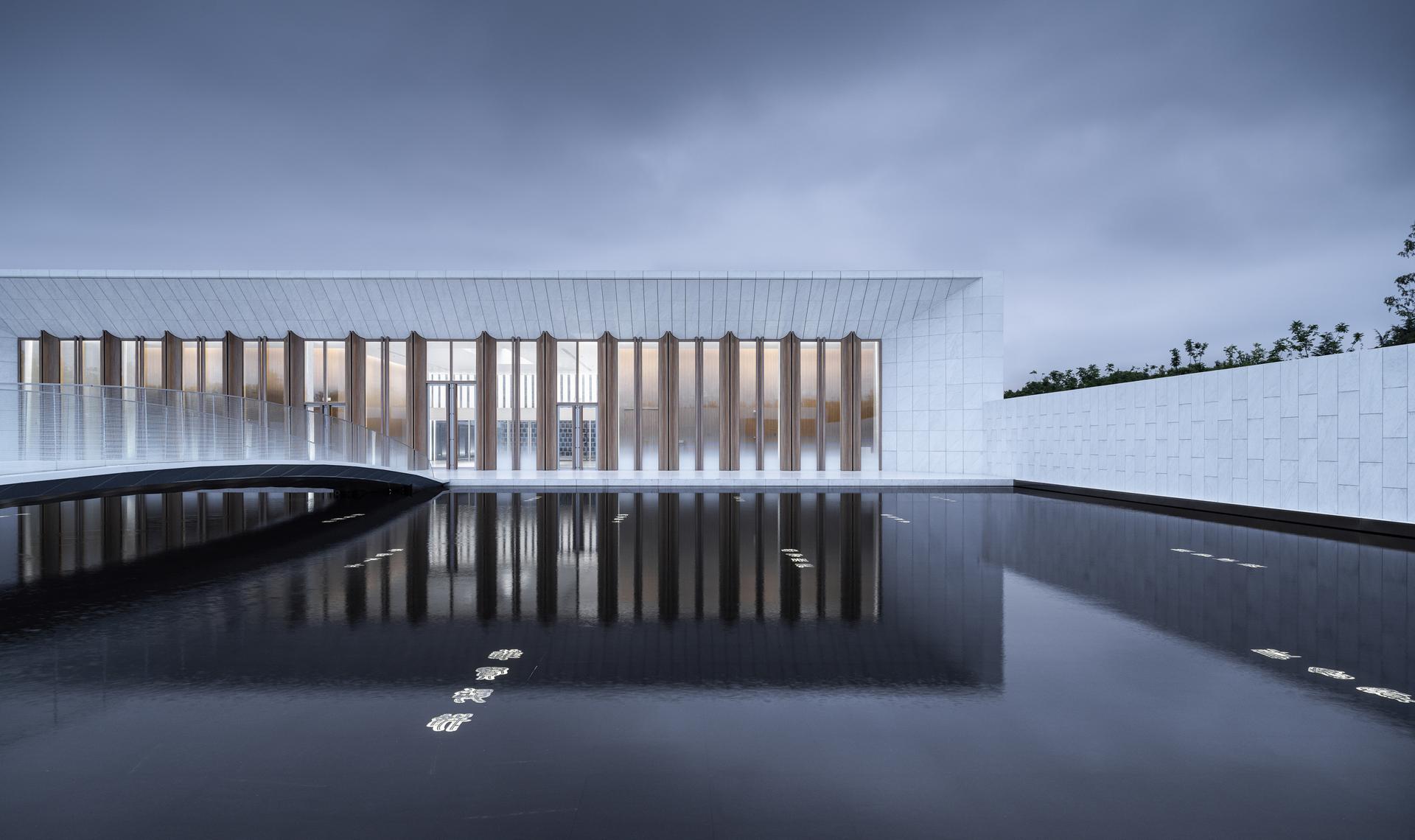 Yanzi Memorial Hall - image 13