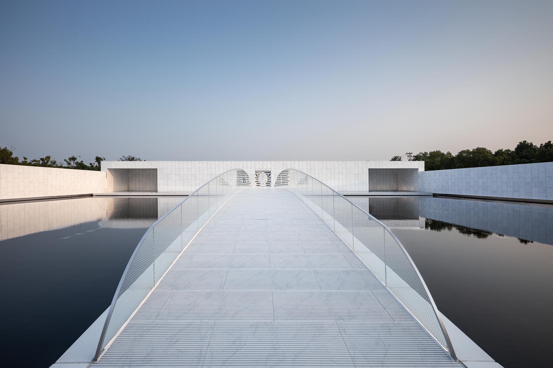 Yanzi Memorial Hall - image 22
