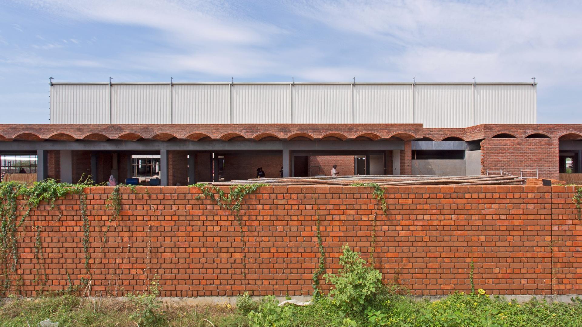 Metallic Bellows Factory Office - image 26