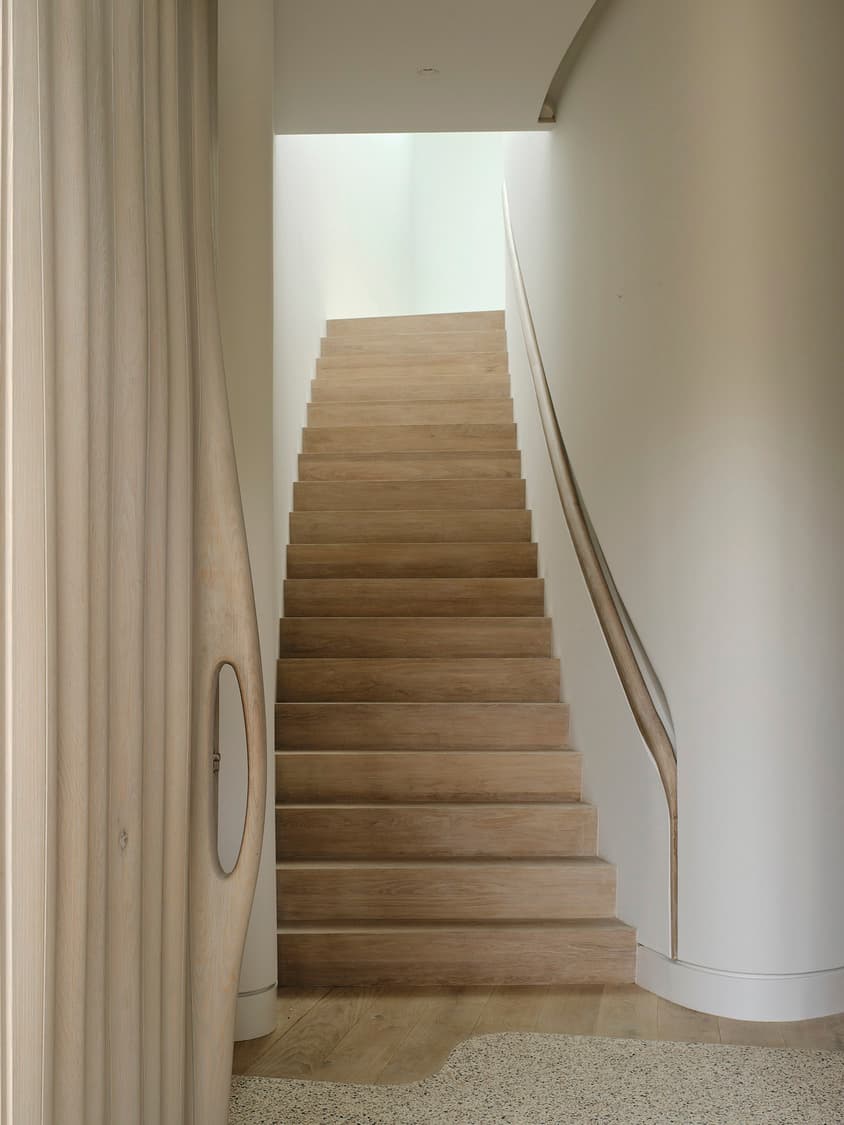 Canvas House - image 9