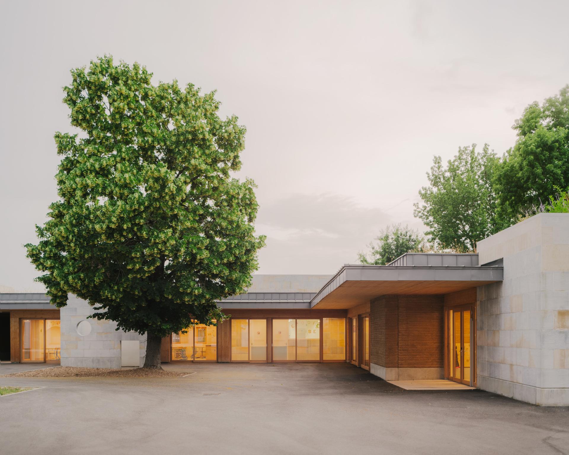 École Primaire Jean Rostand - image 2