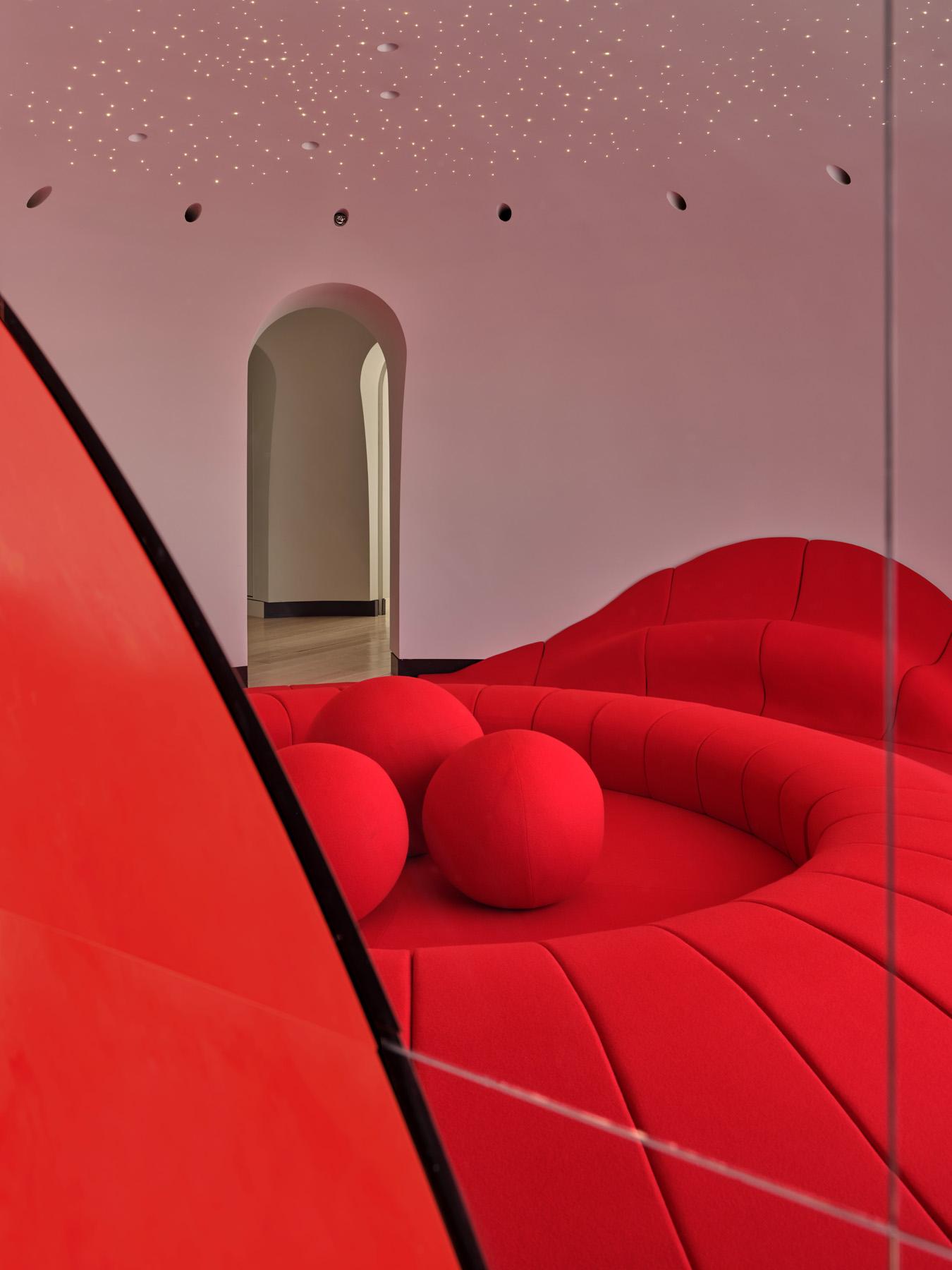 Venus Lounge - image 7