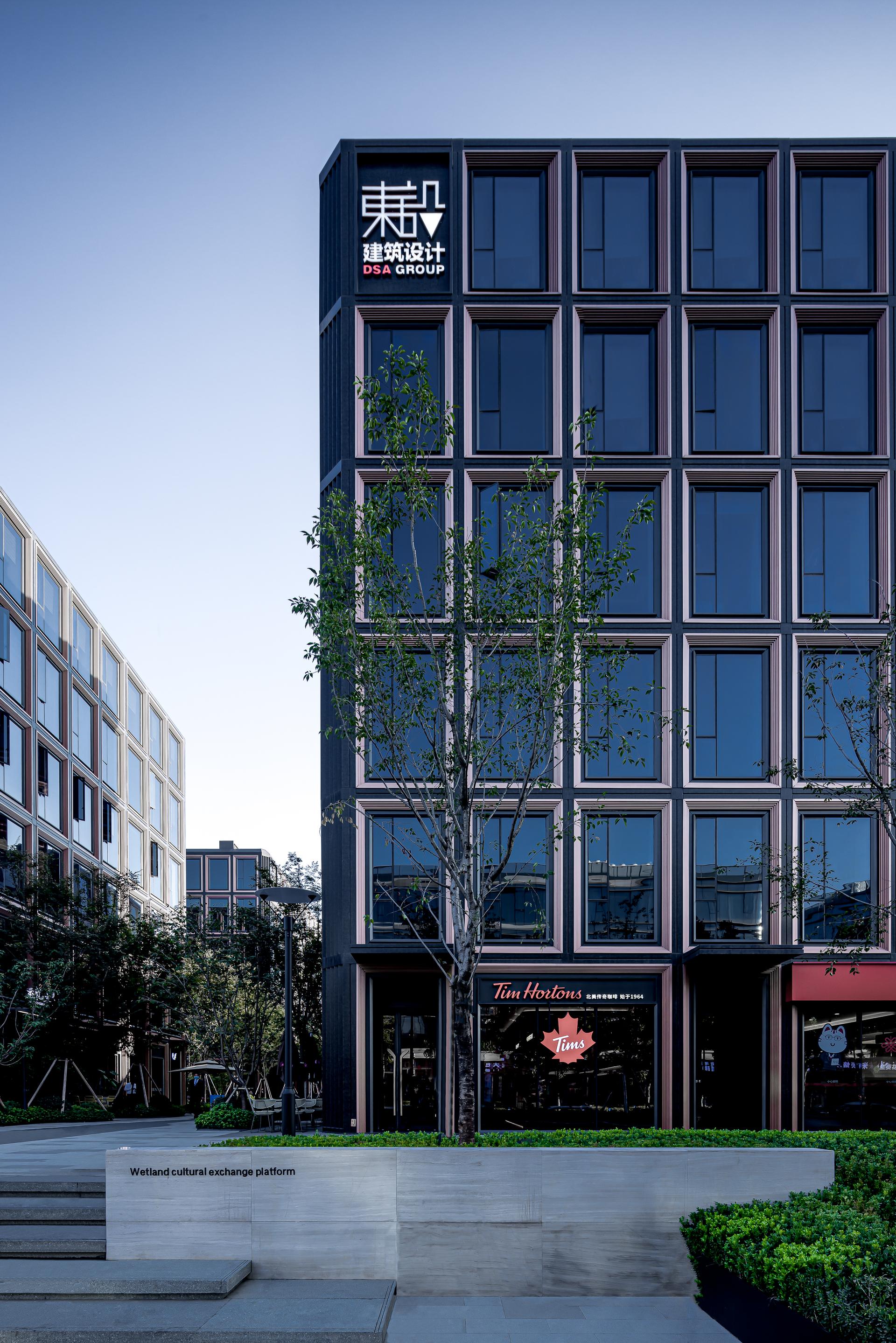 RISING Center: A complex interweaving with elegant and the wetlands context - image 22
