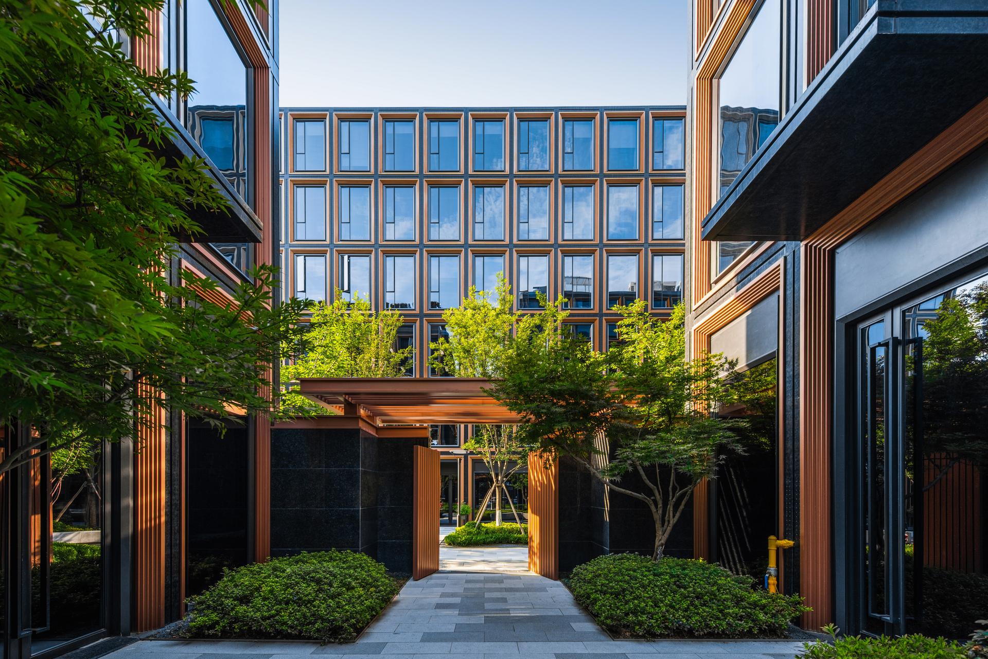 RISING Center: A complex interweaving with elegant and the wetlands context - image 16