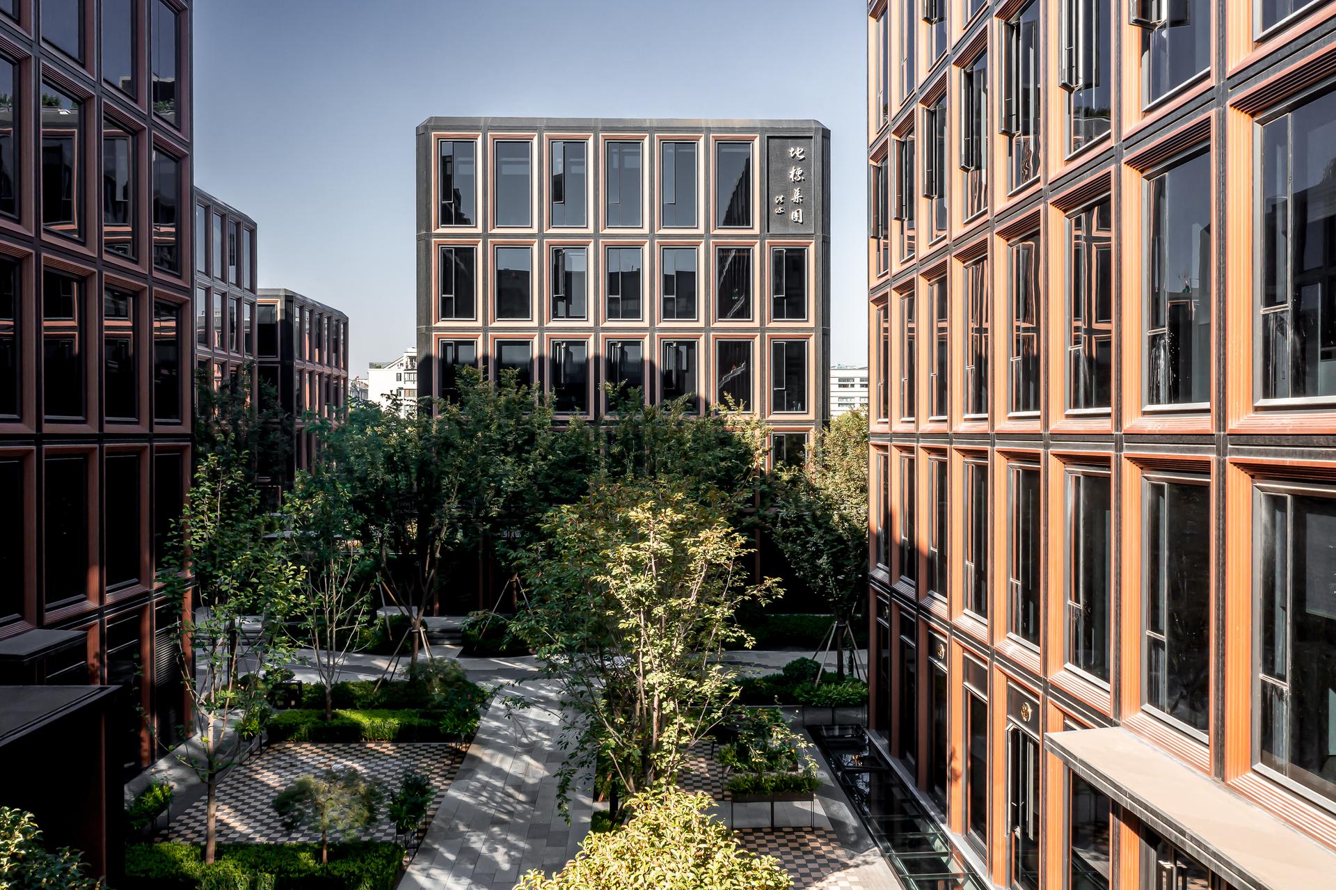RISING Center: A complex interweaving with elegant and the wetlands context - image 4