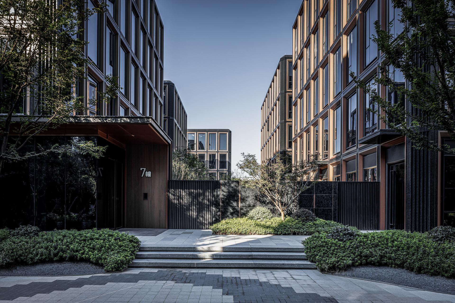 RISING Center: A complex interweaving with elegant and the wetlands context - image 11