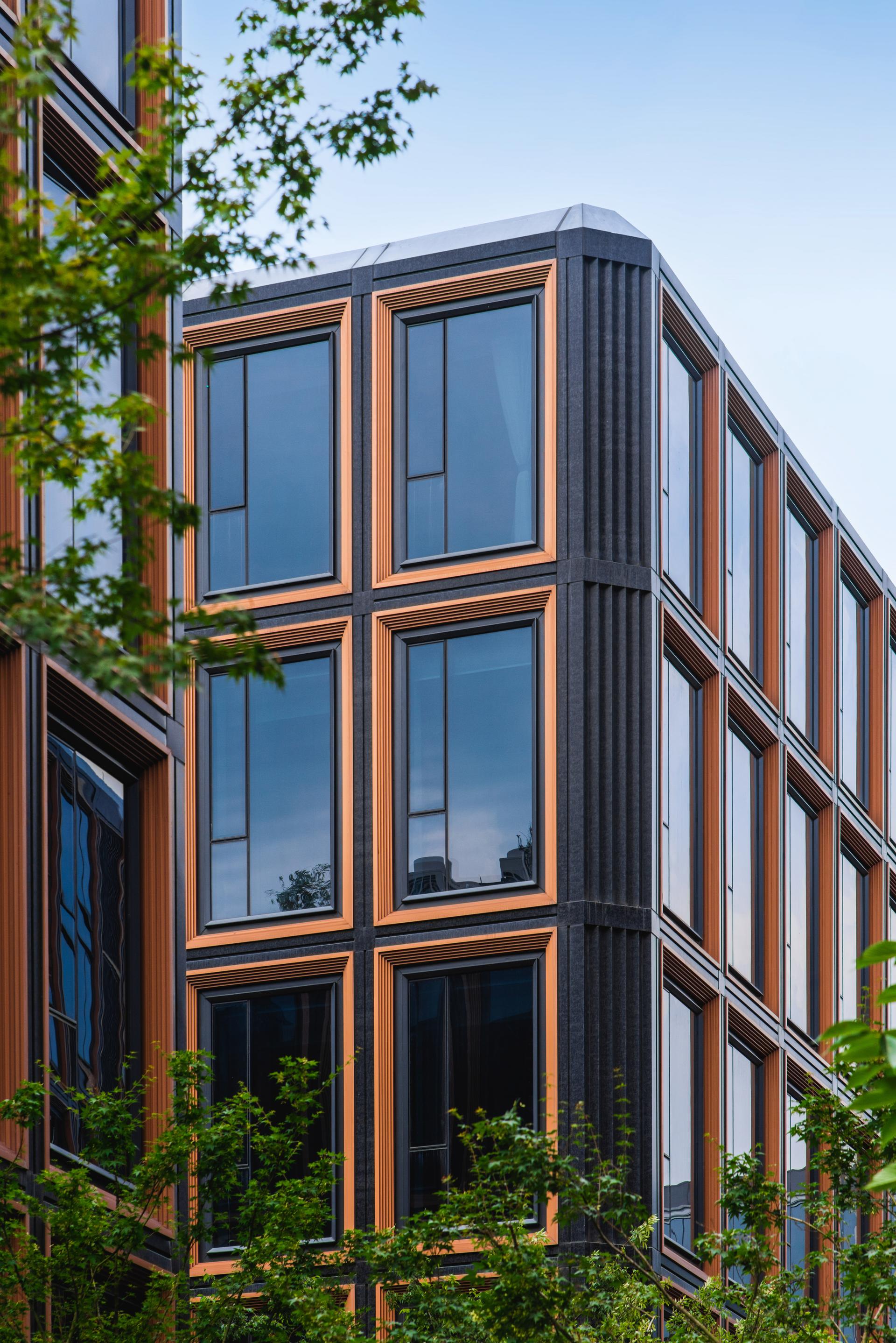RISING Center: A complex interweaving with elegant and the wetlands context - image 18