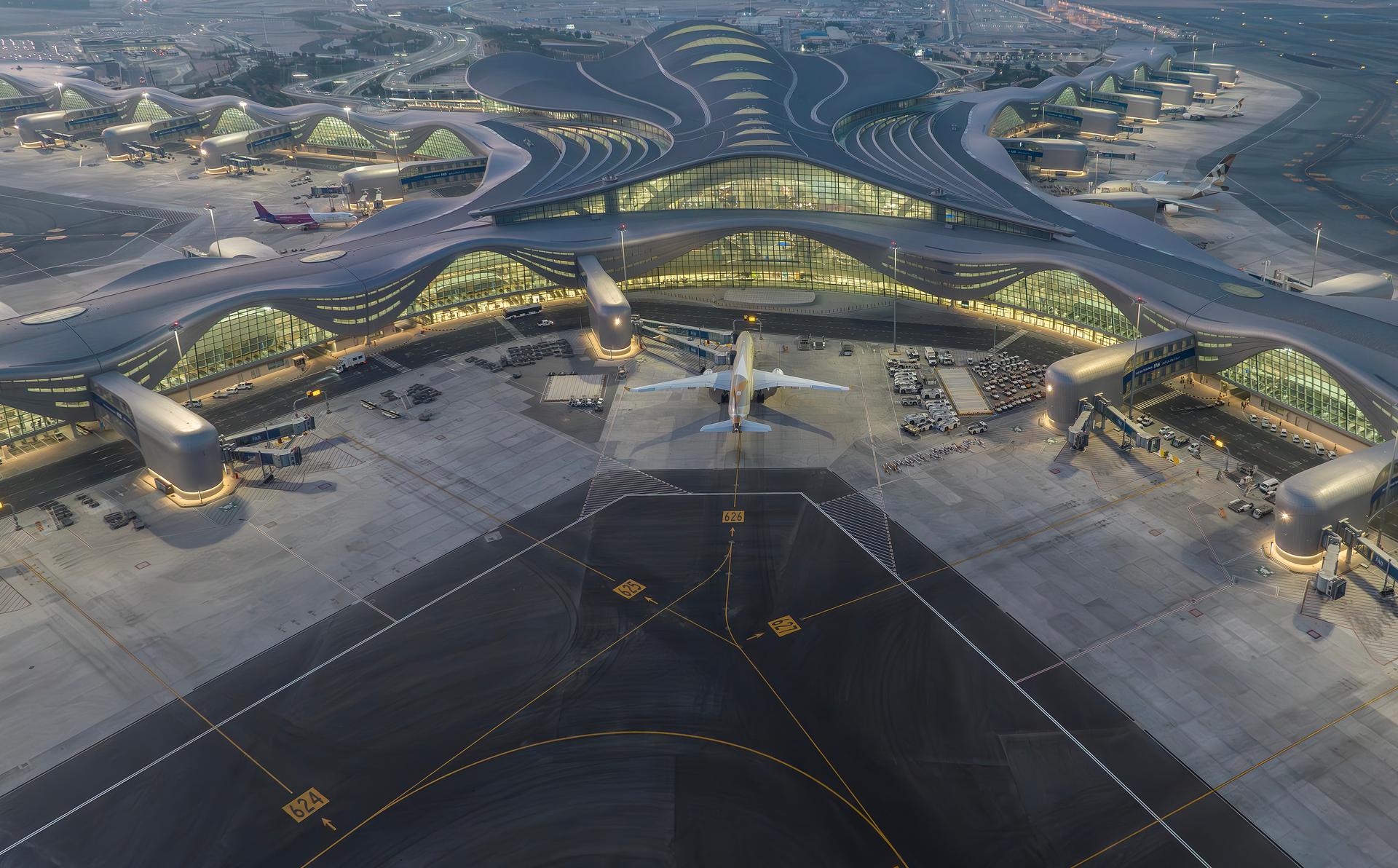 Abu Dhabi International Airport Midfield Terminal Complex - image 3