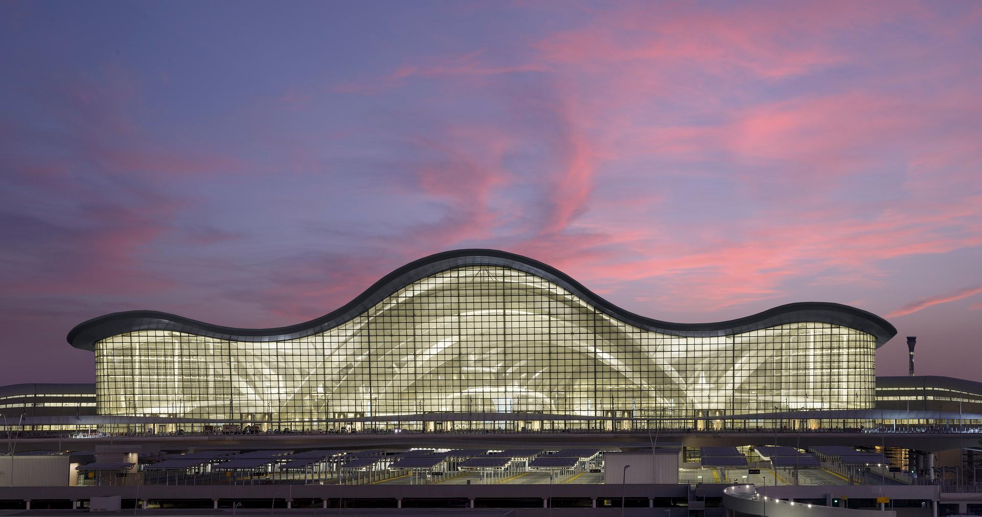 Abu Dhabi International Airport Midfield Terminal Complex