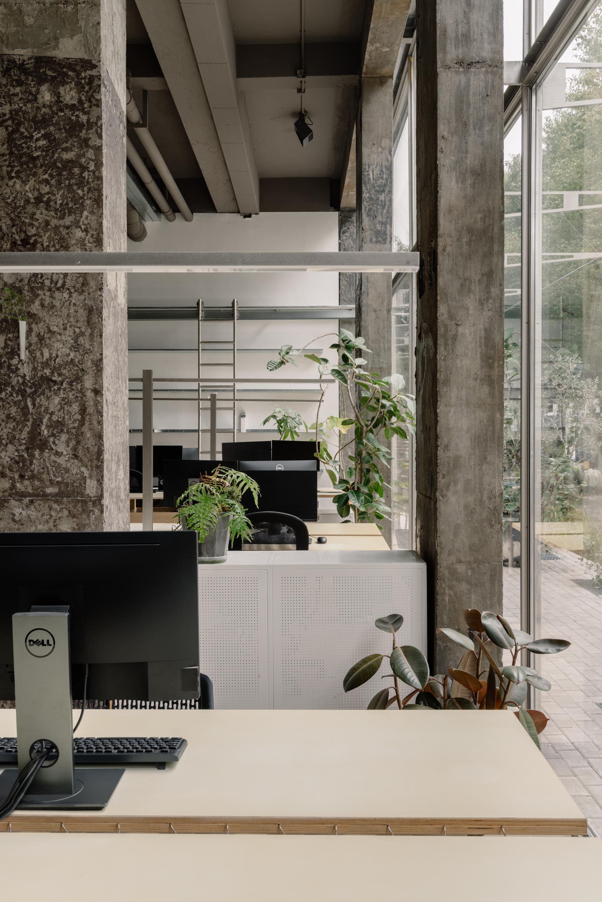 say architects Community Office - image 20