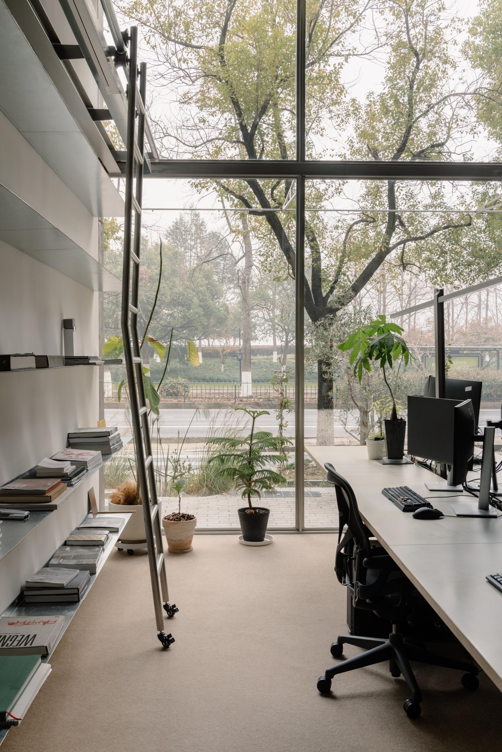say architects Community Office - image 22