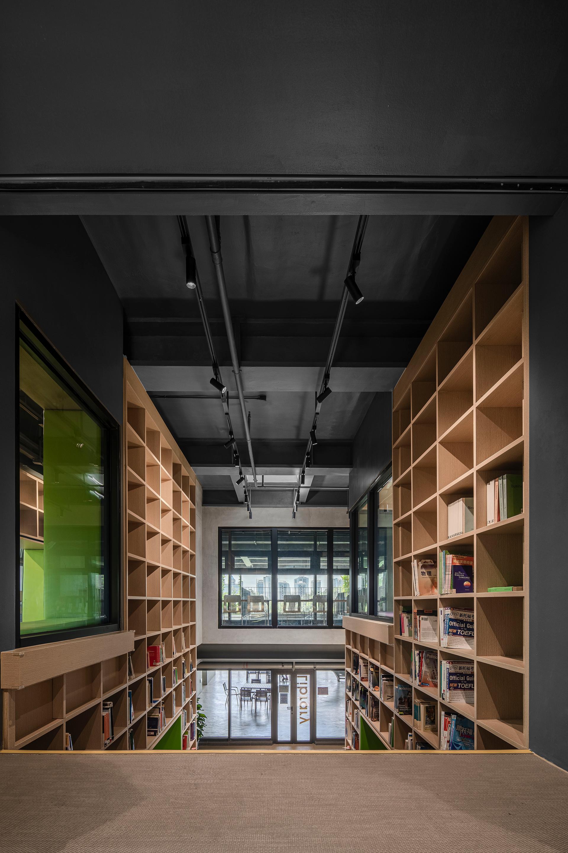 Shenzhen College of International Education - image 12