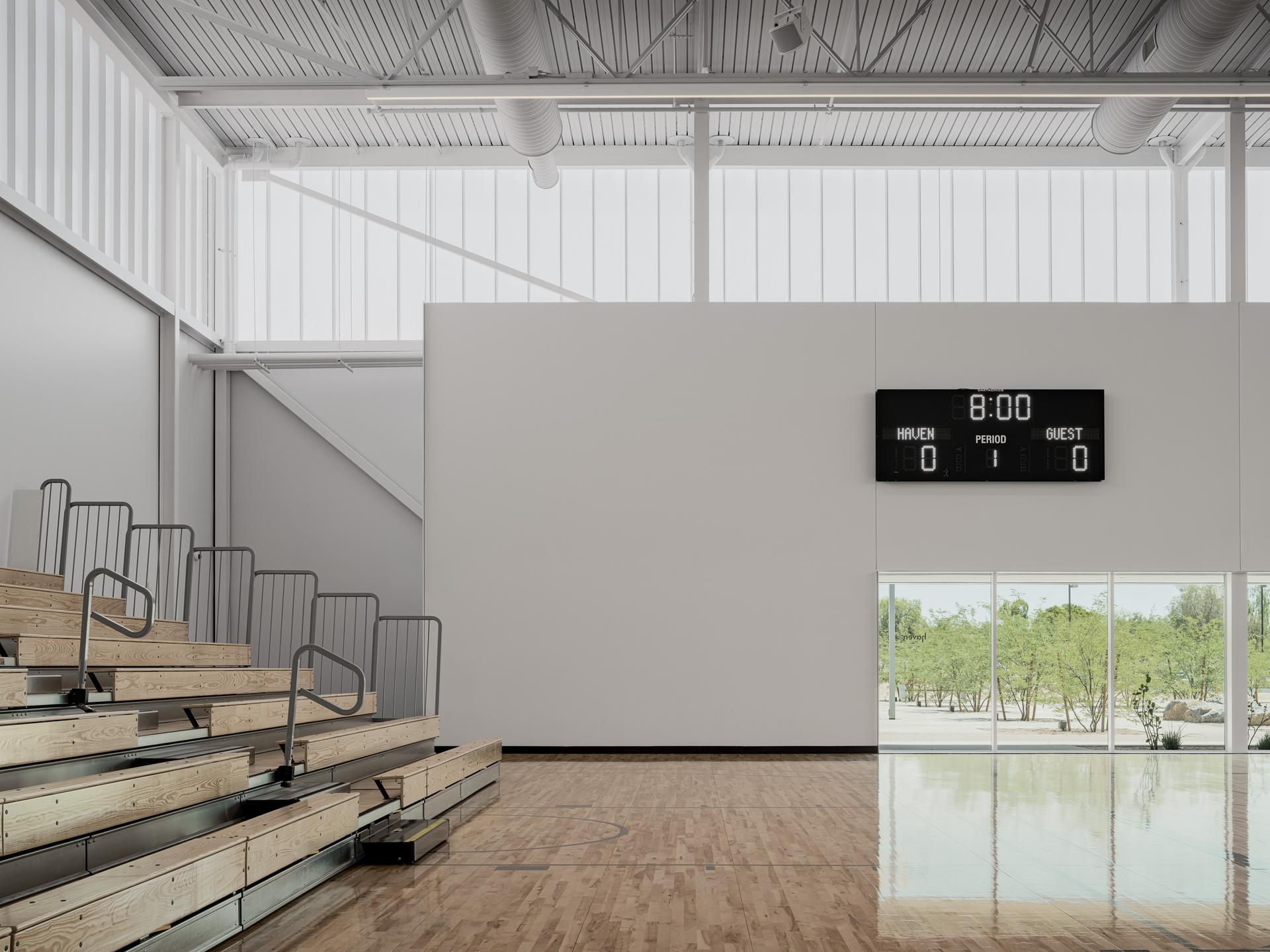 haven gymnasium - image 8