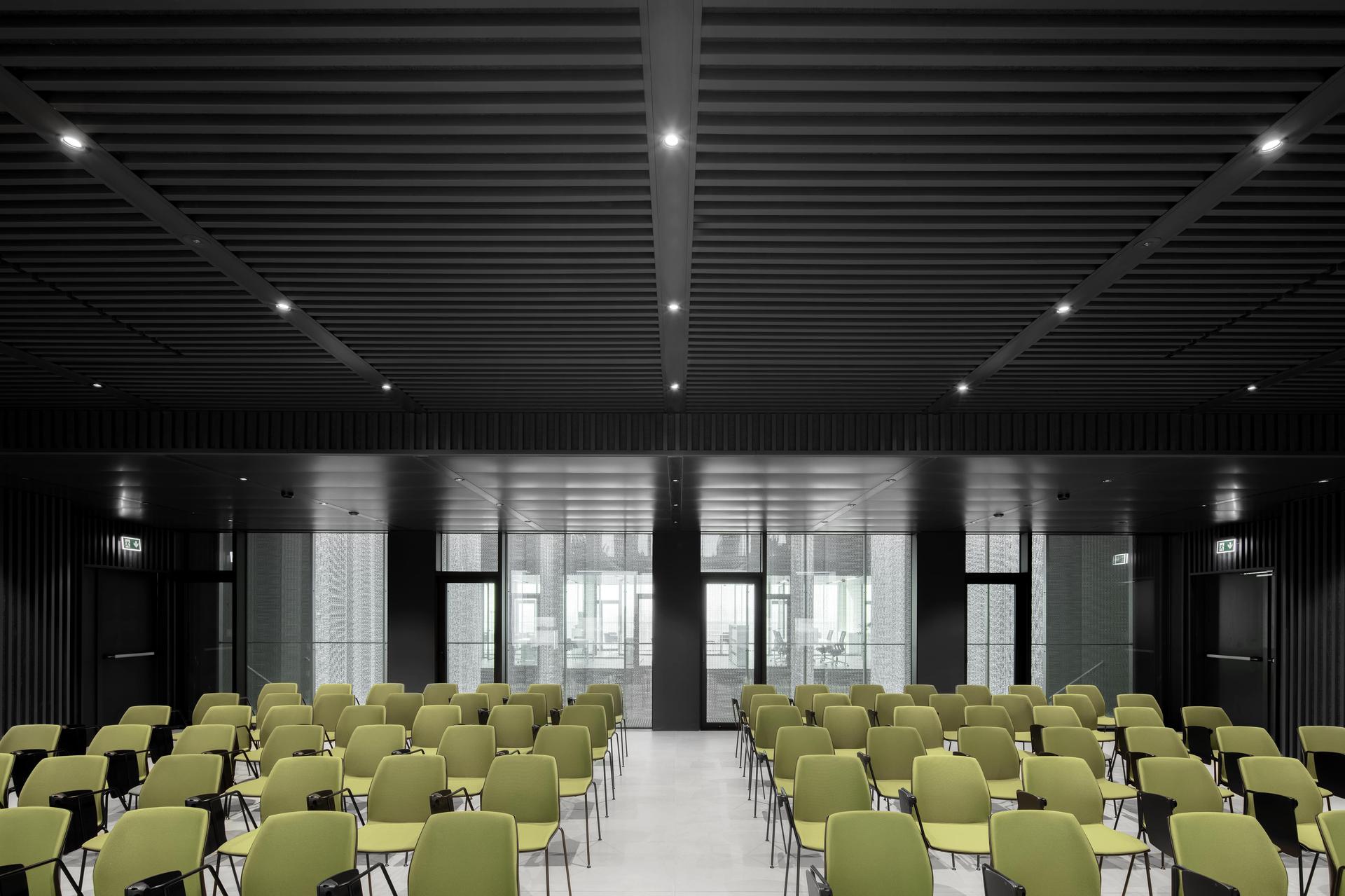 Bonfiglioli Headquarters - image 18
