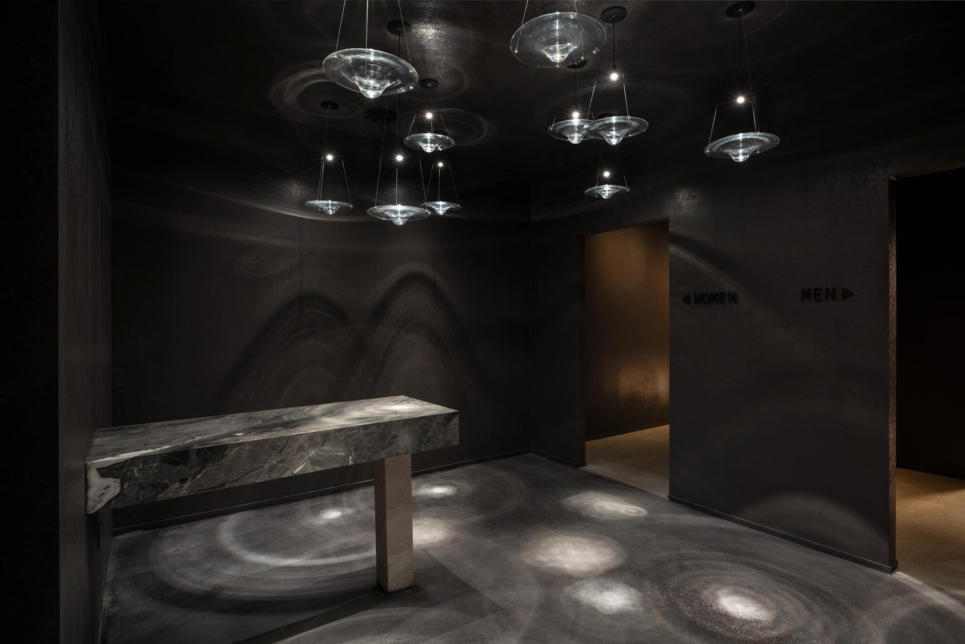 Bathhouse - image 4