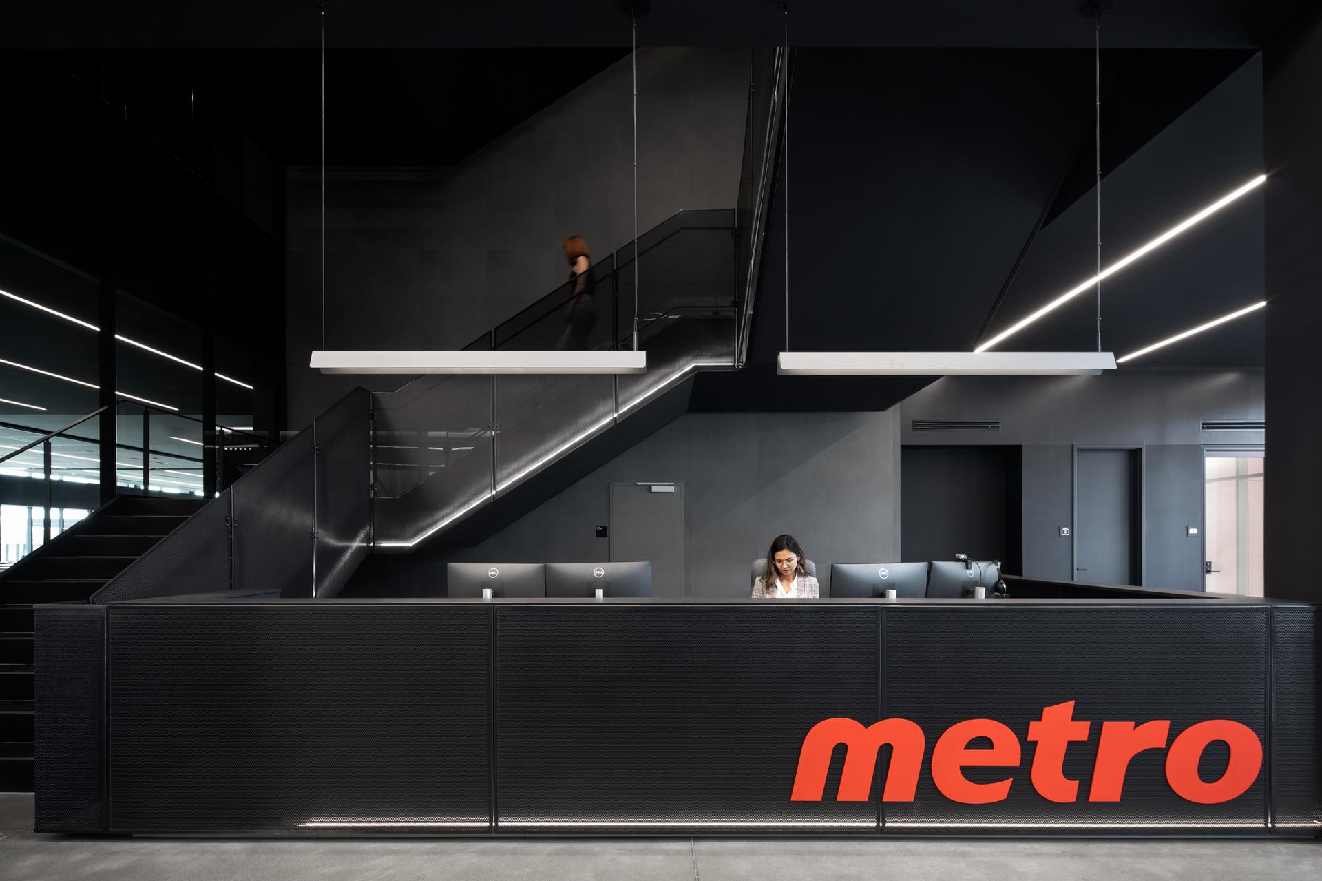 METRO Distribution Centre - image 13