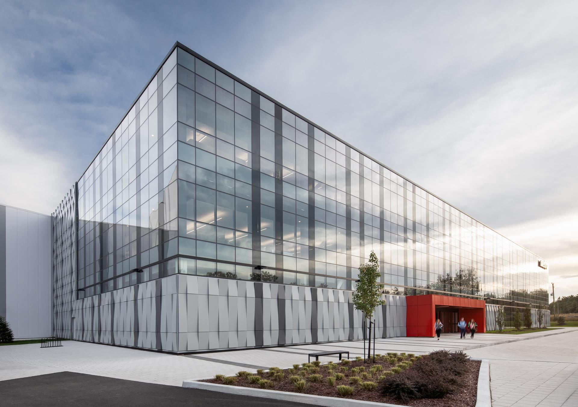 METRO Distribution Centre - image 7