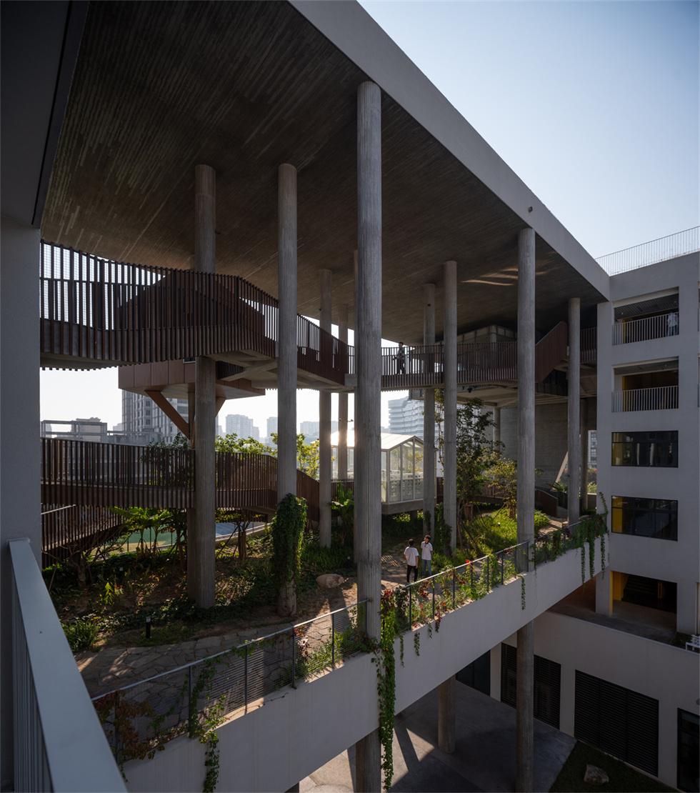 Huizhen High School - image 5